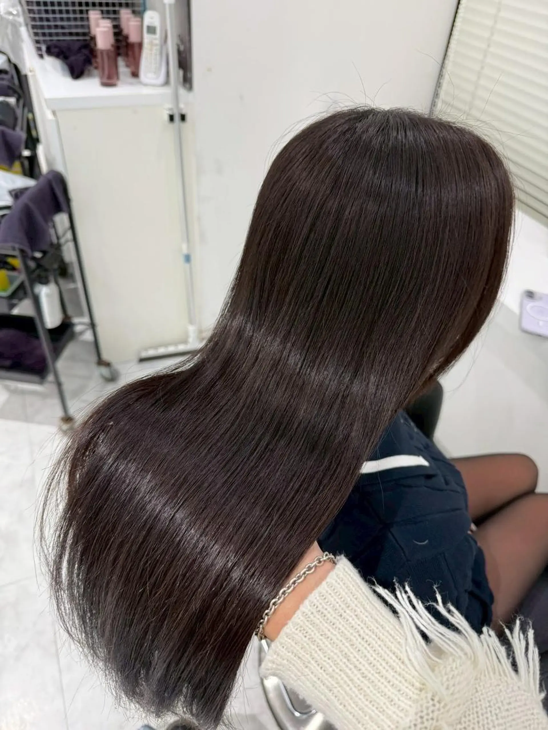 カラー 韓国風暗髪🪽 THEATER札幌のヘアスタイル