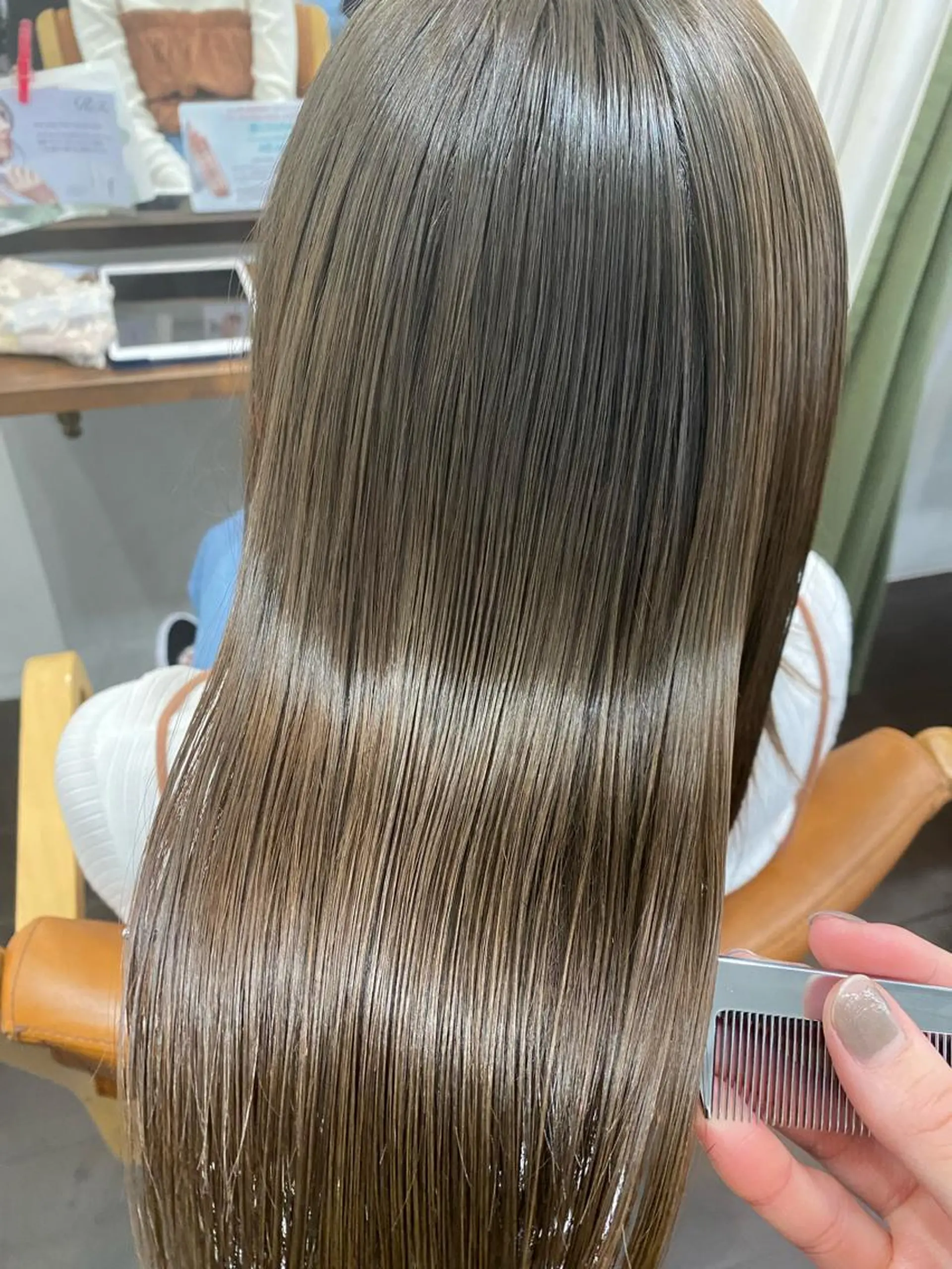 カラー 透明感カラー名駅 名駅みゆのヘアスタイル