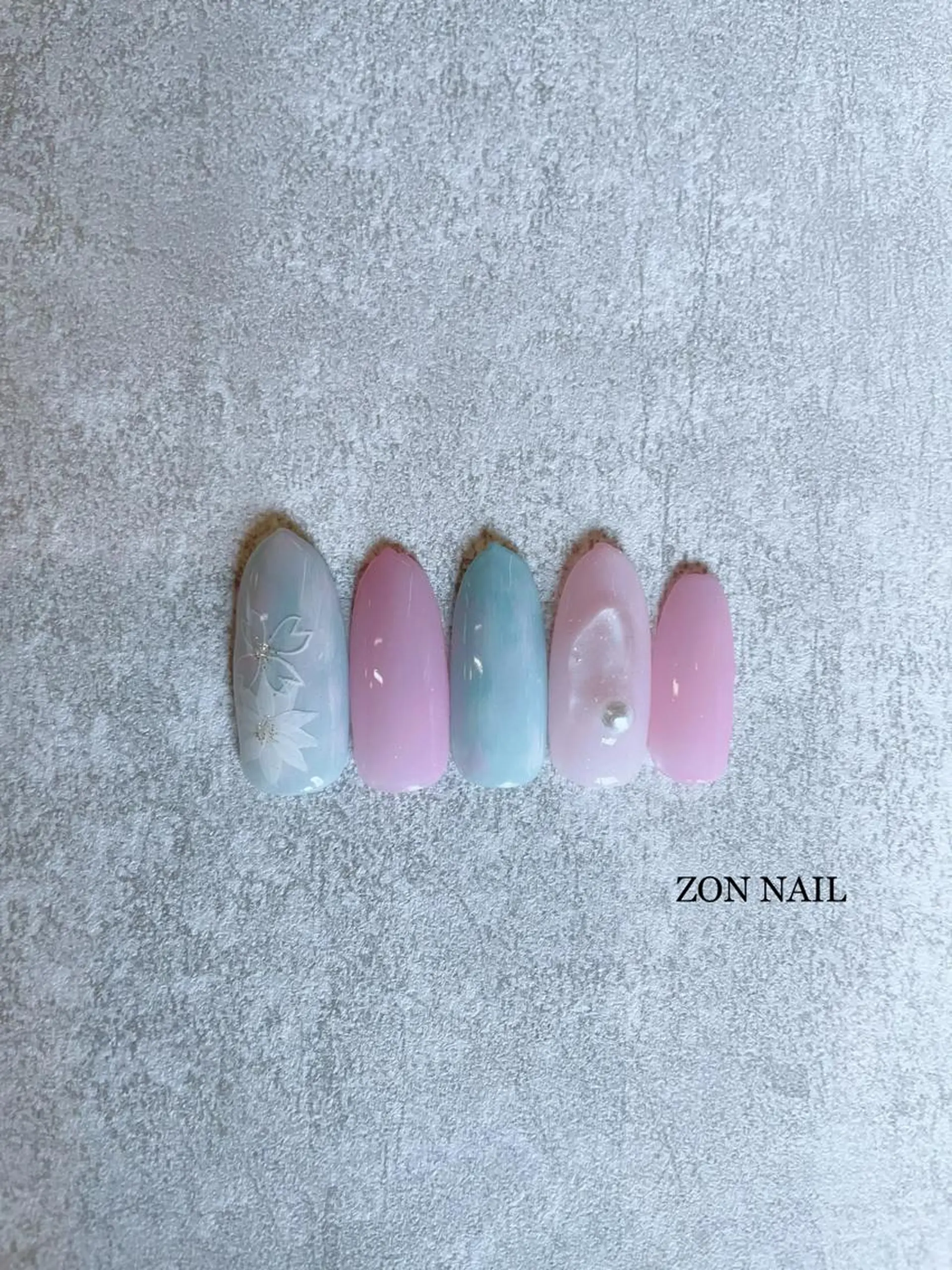 ネイル ZON NAIL 鹿嶋のネイルデザイン