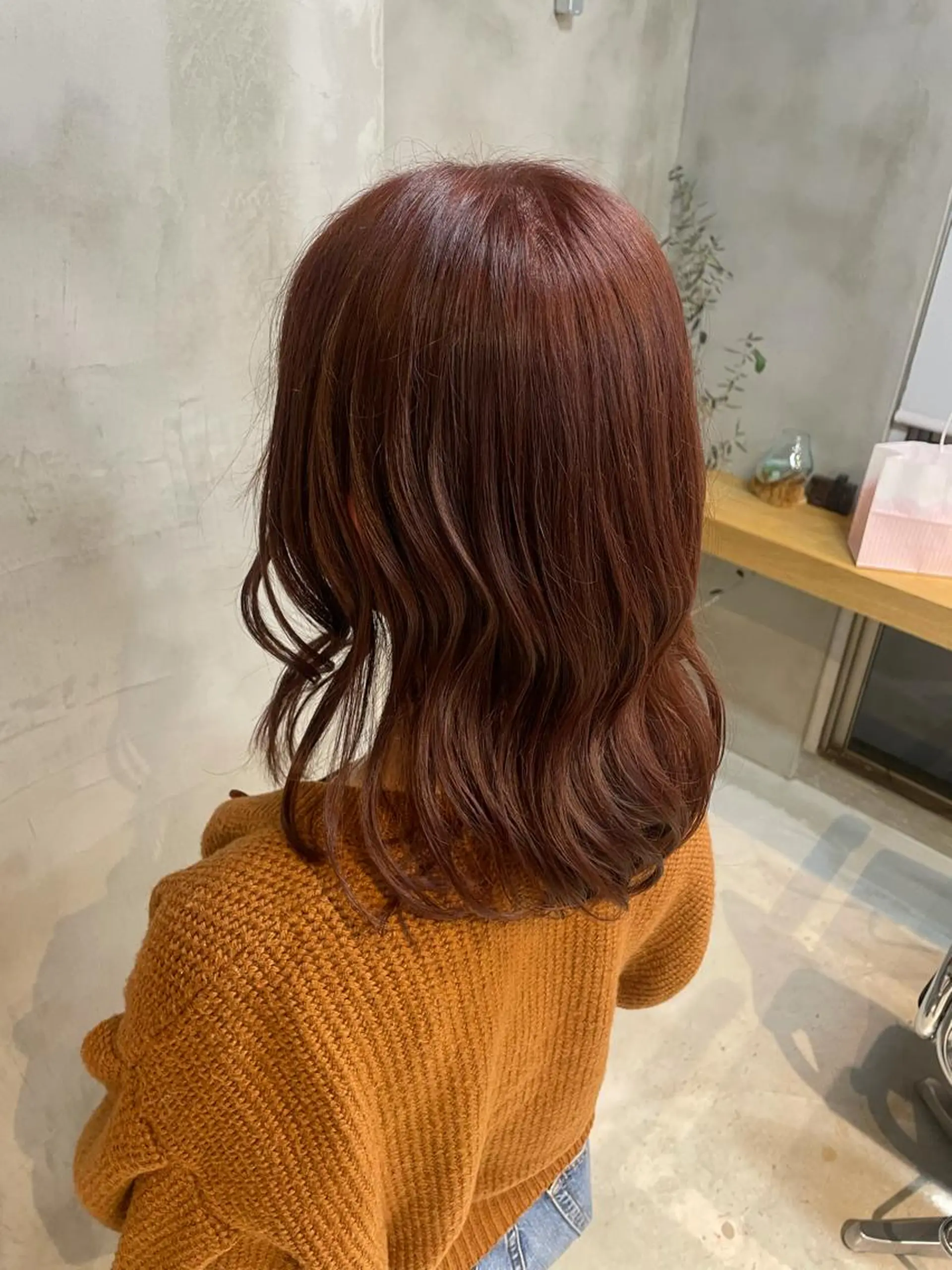 セミロング ピンクブラウン ヘアカラー 仲井間　賢雄 fifthのヘアスタイル