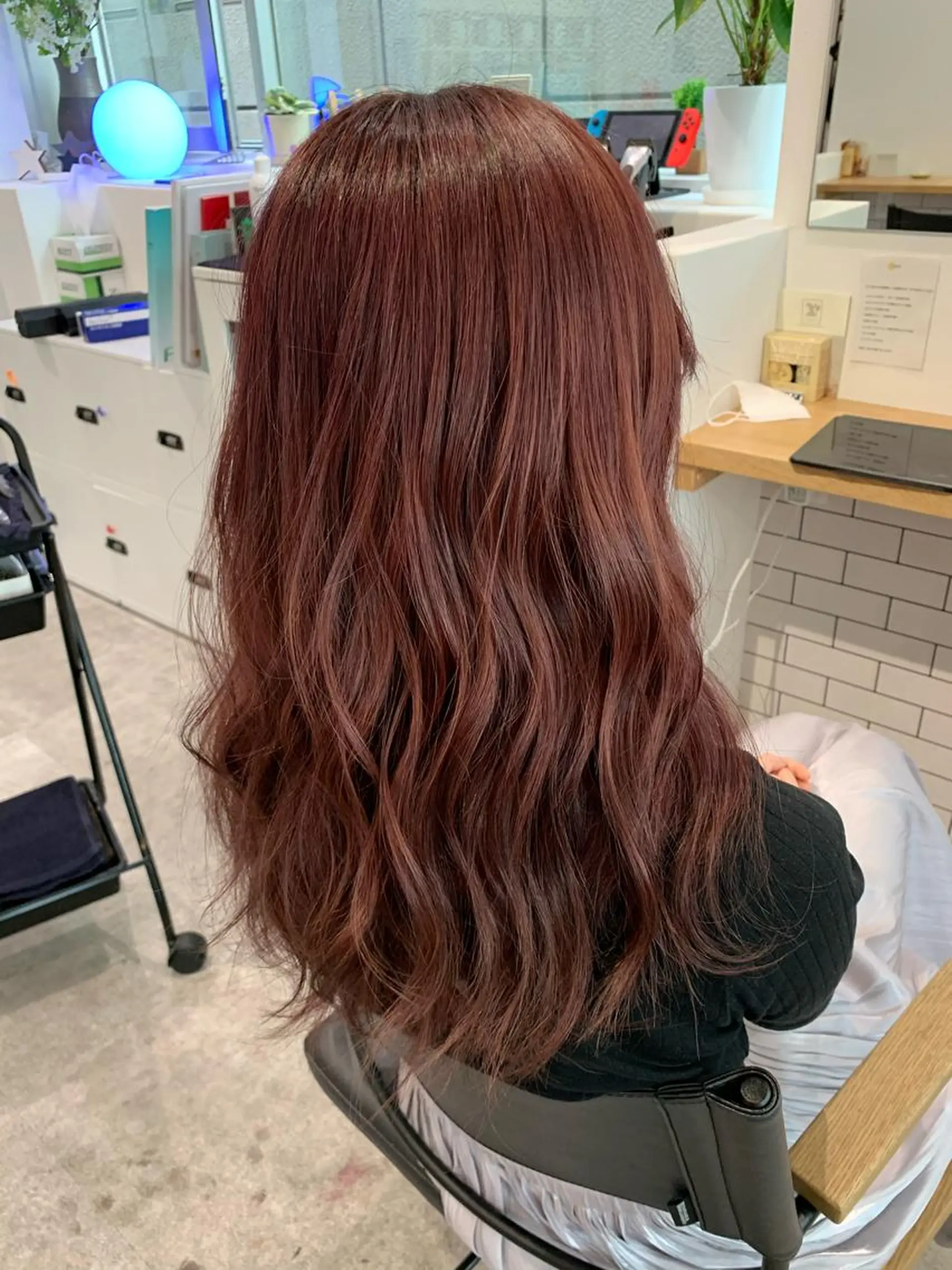 セミロング ヨシミ カズヤのヘアスタイル