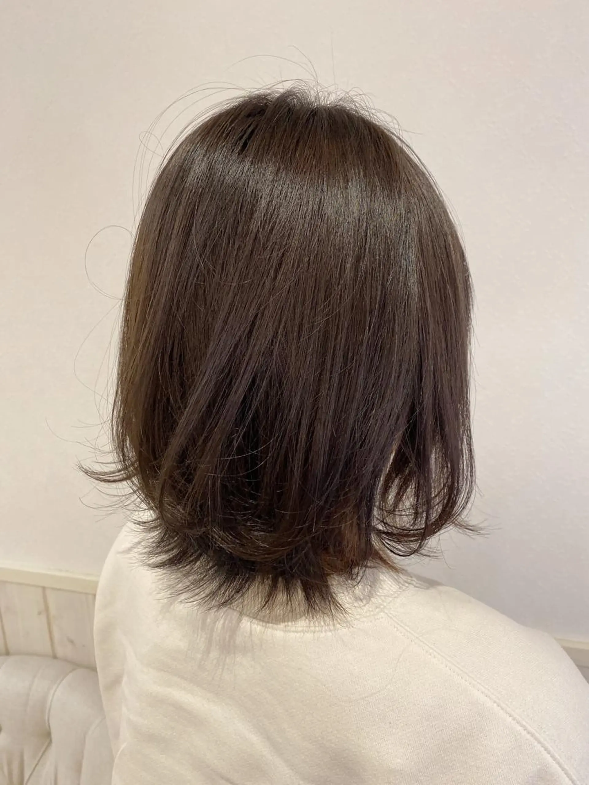 ミディアム カラー 宮内 真乃のヘアスタイル