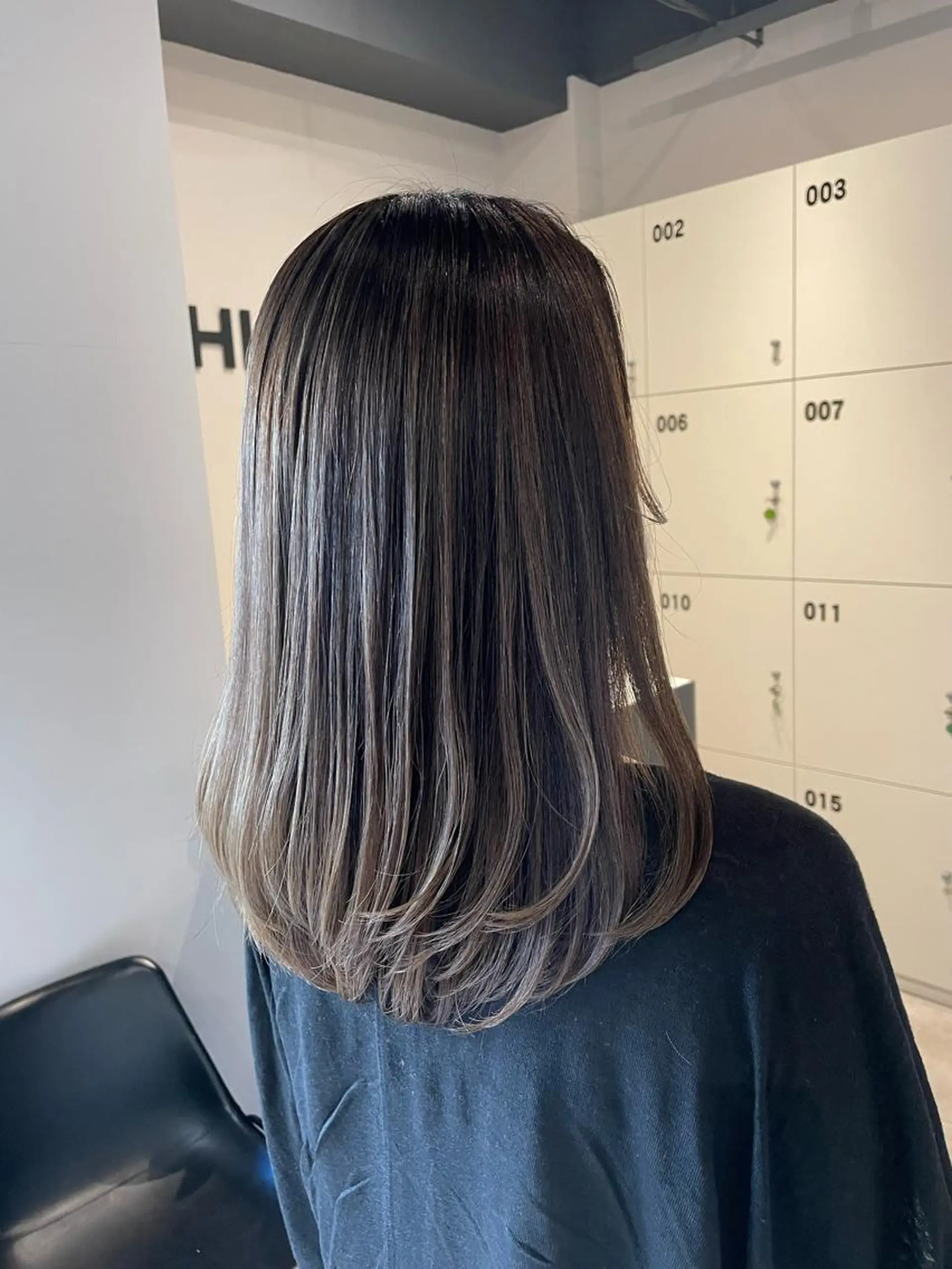 ミディアム カラー バレイヤージュ レイヤーカット ヘアカラー トリートメント ブリーチ👩‍🦳/ ‪✂︎MANAMIのヘアスタイル