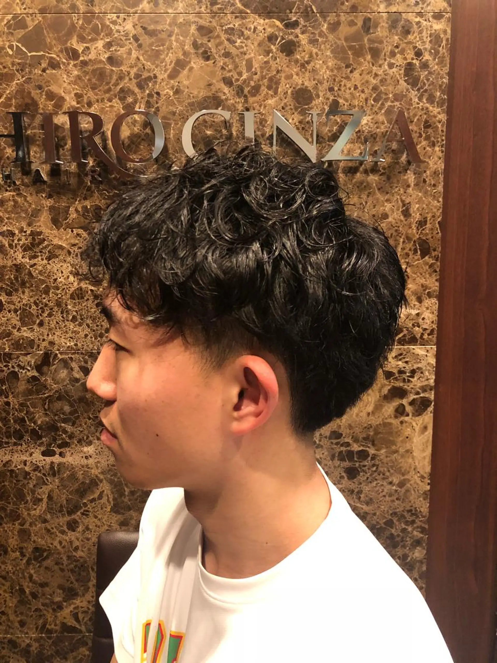 ミディアム パーマ メンズ ✨メンズカット 無料‼️✨土尾快斗のヘアスタイル