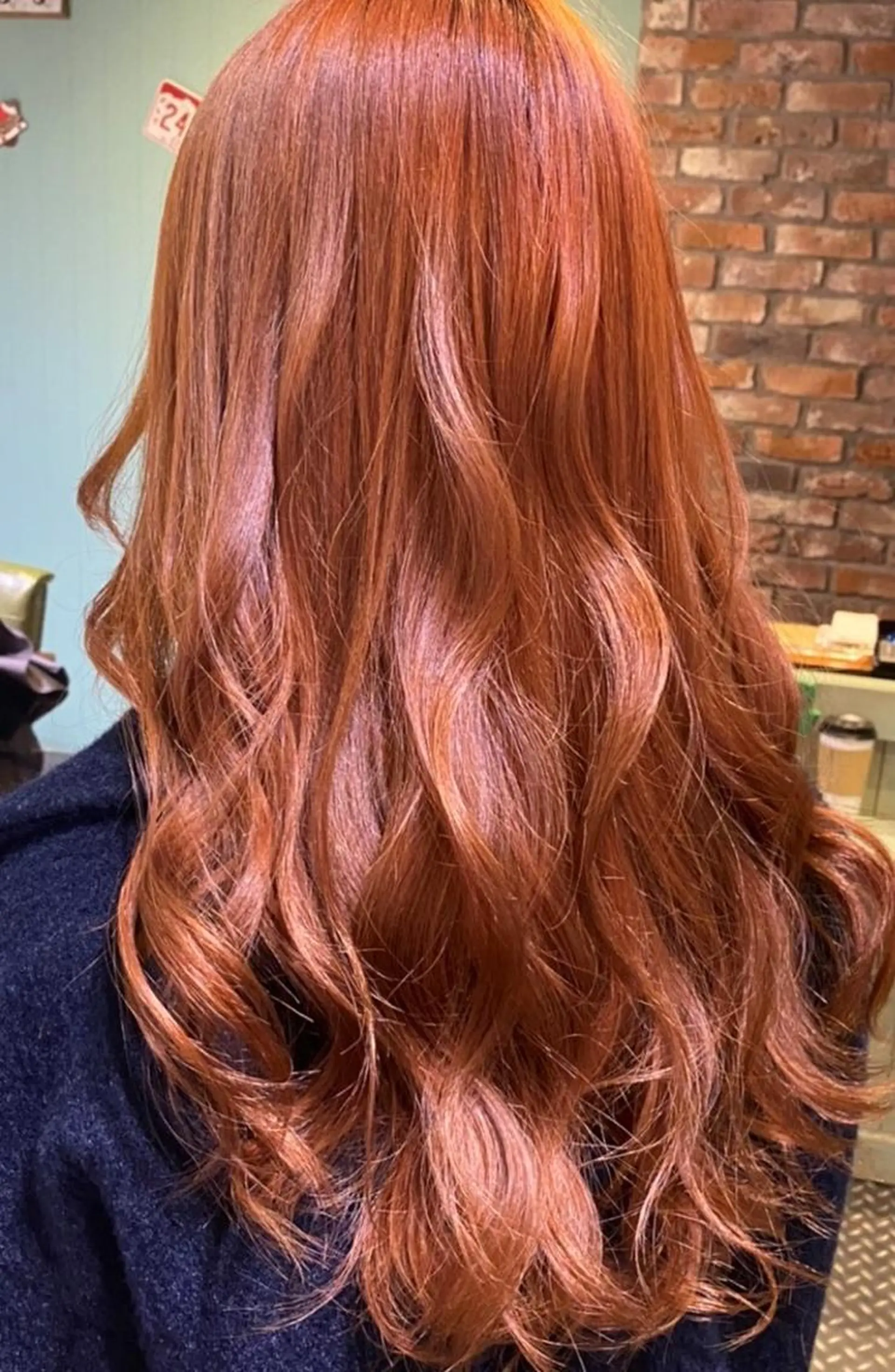 ロング カラー ＦＵＮＩＣ ファニックのヘアスタイル