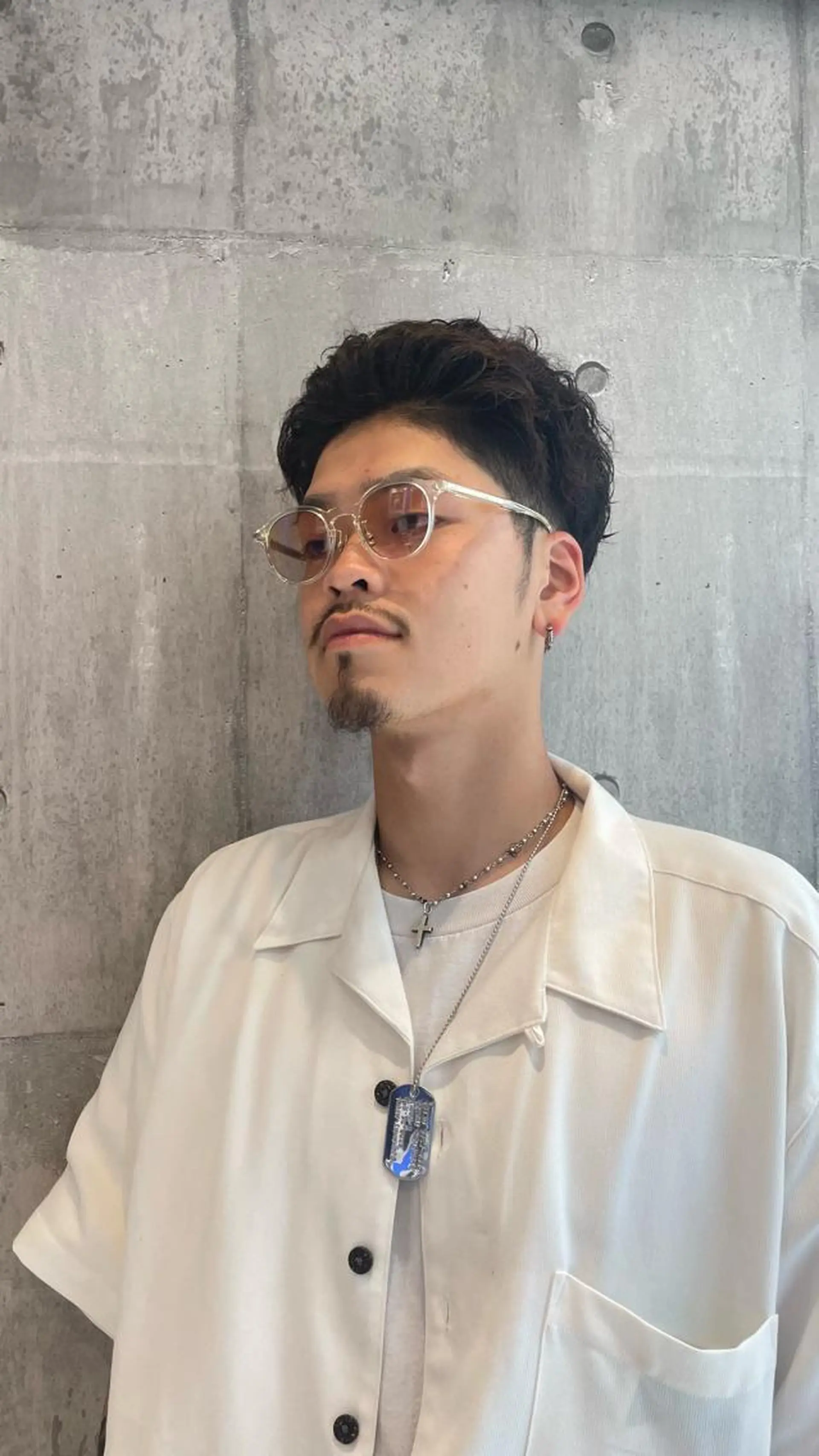 メンズ メンズパーマ ハイトーンカラー✨️ Amiのヘアスタイル