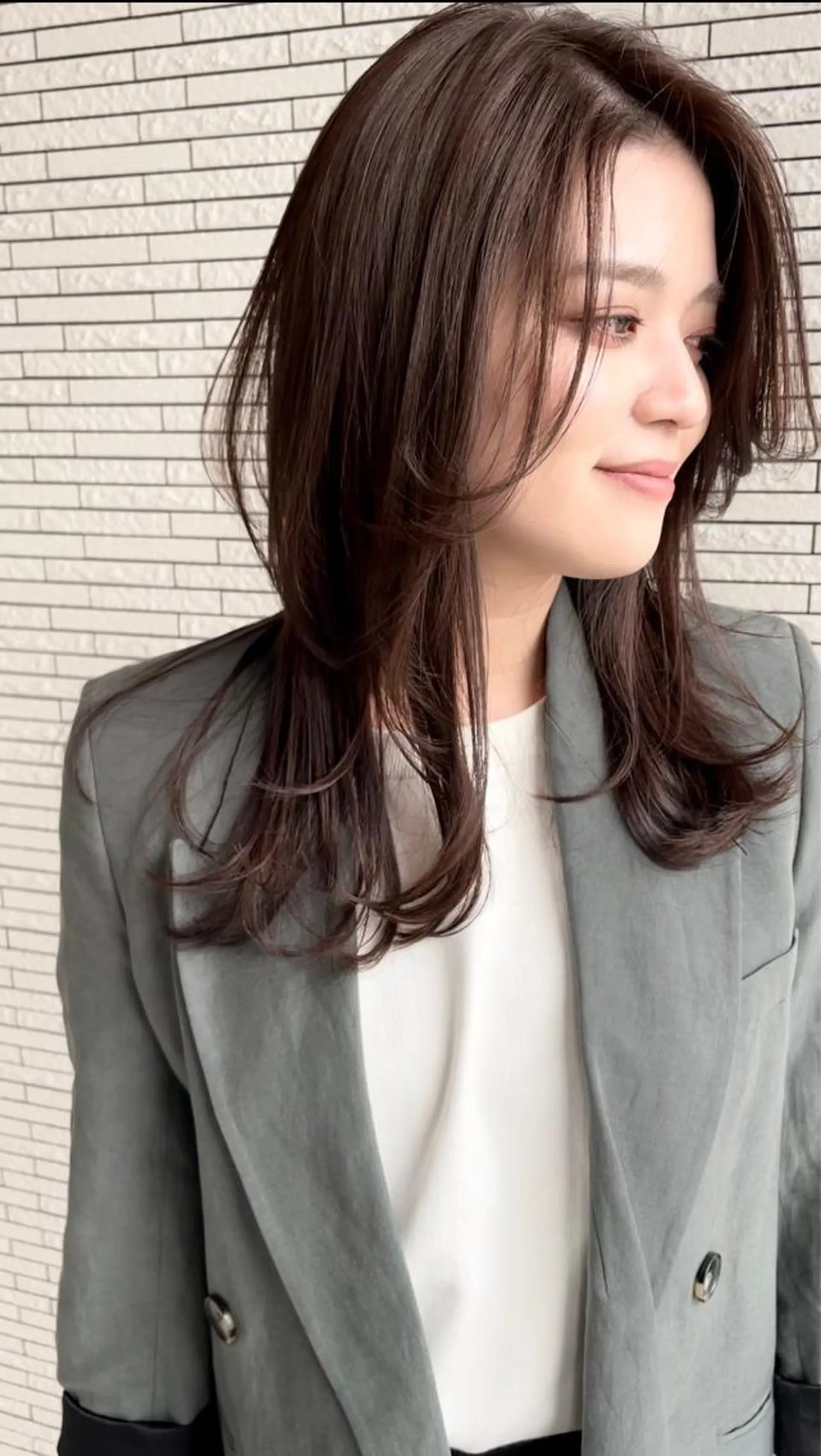 ミディアム カラー ブラウンカラー ピンクカラー ピンクブラウン レイヤーカット クドウレイ fifth渋谷のヘアスタイル