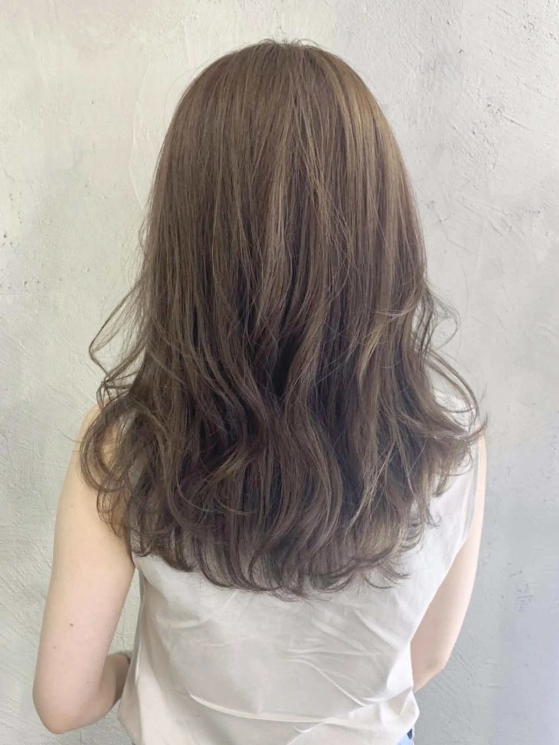 ロング カラー パーマ ヘアアレンジ アッシュ ベージュカラー ITbyALBUM 中野店のヘアスタイル