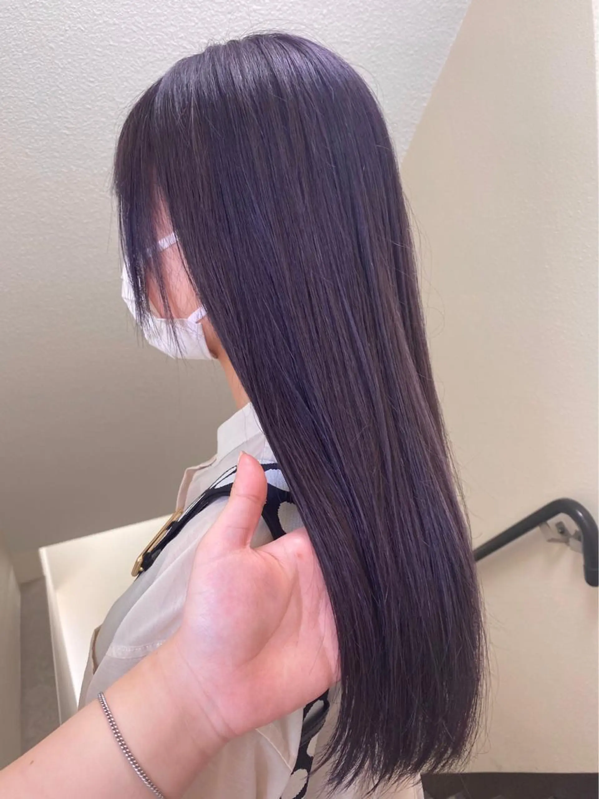 ロング カラー パーマ ヘアアレンジ メンズ キッズ ネイル マツエク・マツパ メンズブリーチ メンズハイライト メンズインナーカラー メンズ韓国風 アディクシーカラー 女性専用サロン梅田 髪質改善カラーakiのヘアスタイル