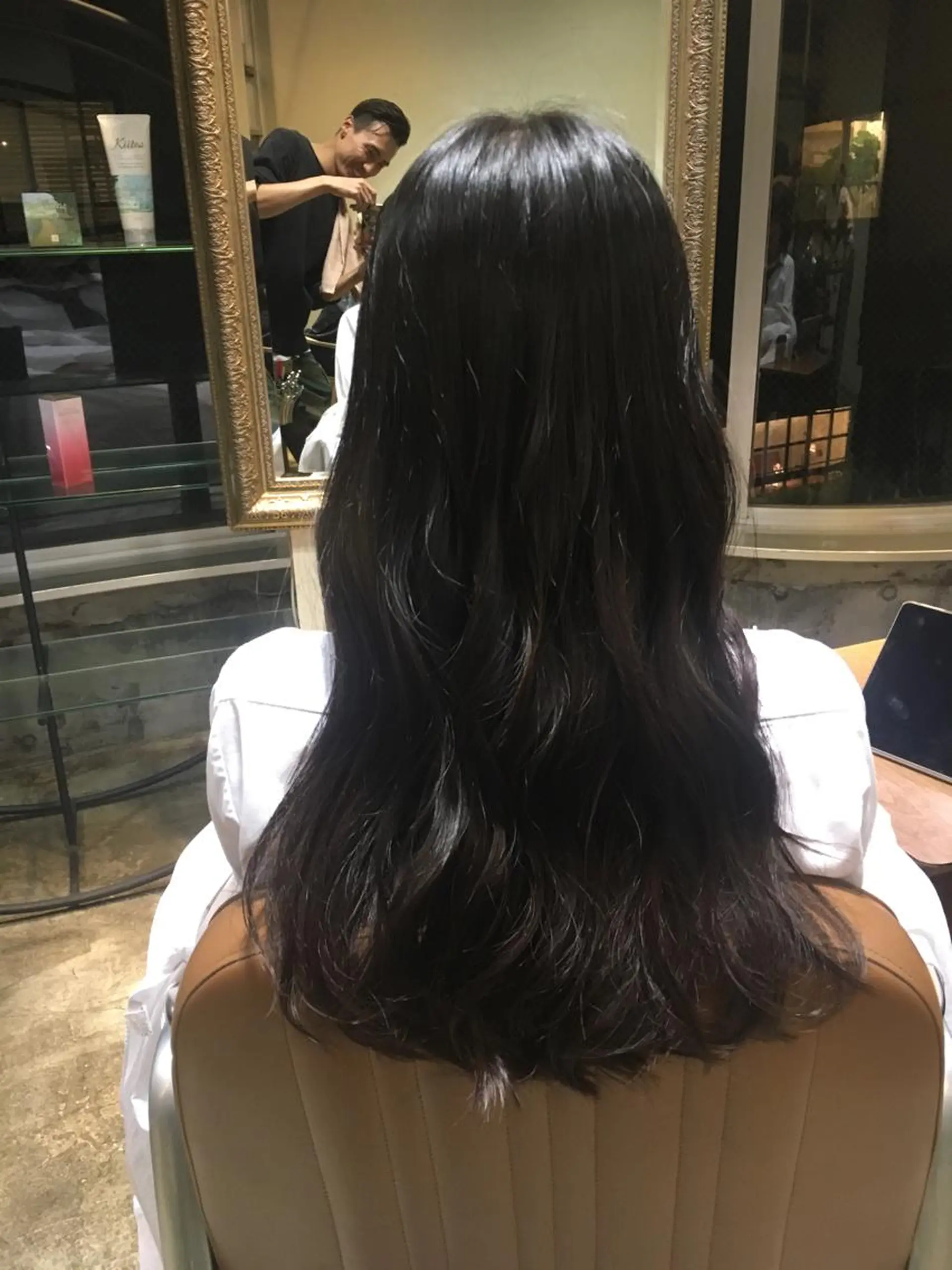 ロング カラー グレージュ 北條 優輝のヘアスタイル