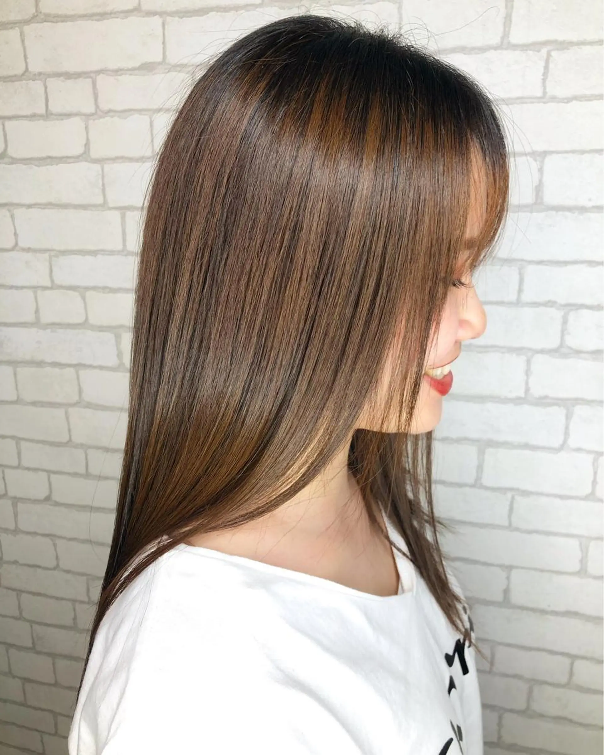 セミロング カラー トリートメント 髪質改善/縮毛矯正 レイヤー/松川匠のヘアスタイル