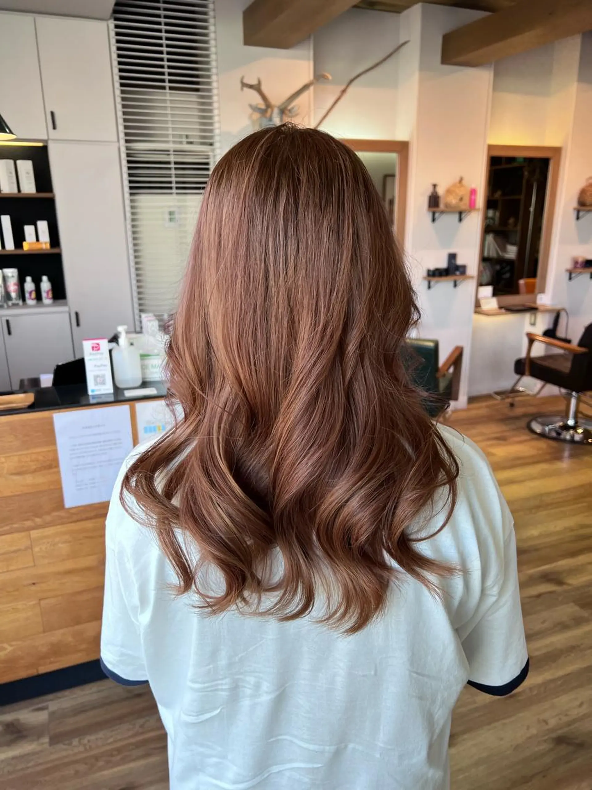 ロング カラー ブリーチ ブラウンカラー ヘアカラー トリートメント ツキダテ ユイのヘアスタイル