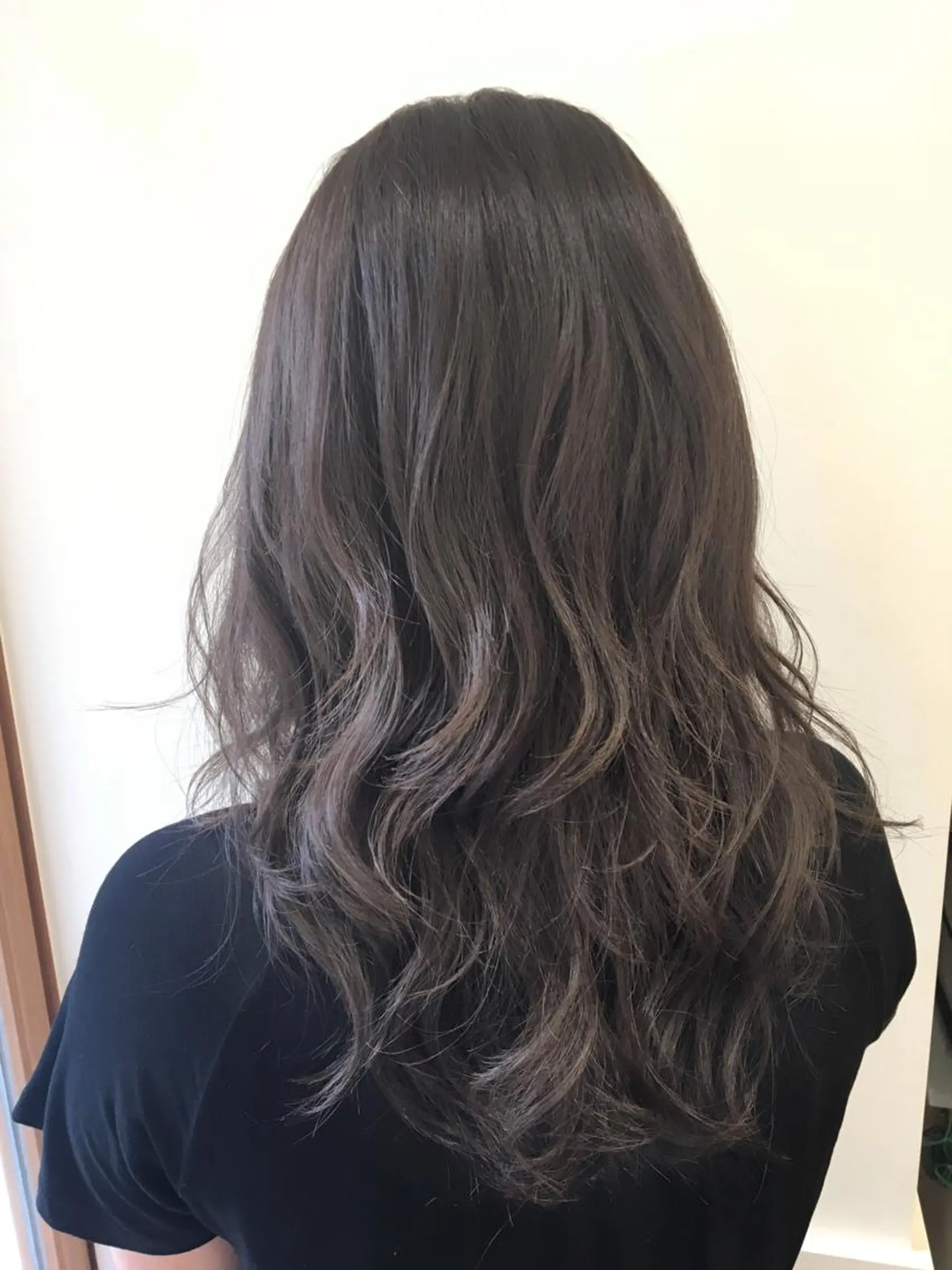 セミロング カラー 透明感カラー グレージュ イルミナカラー カット ヘアカラー 縮毛矯正 トリートメント ぱつっとボブ/ 小野あかねのヘアスタイル