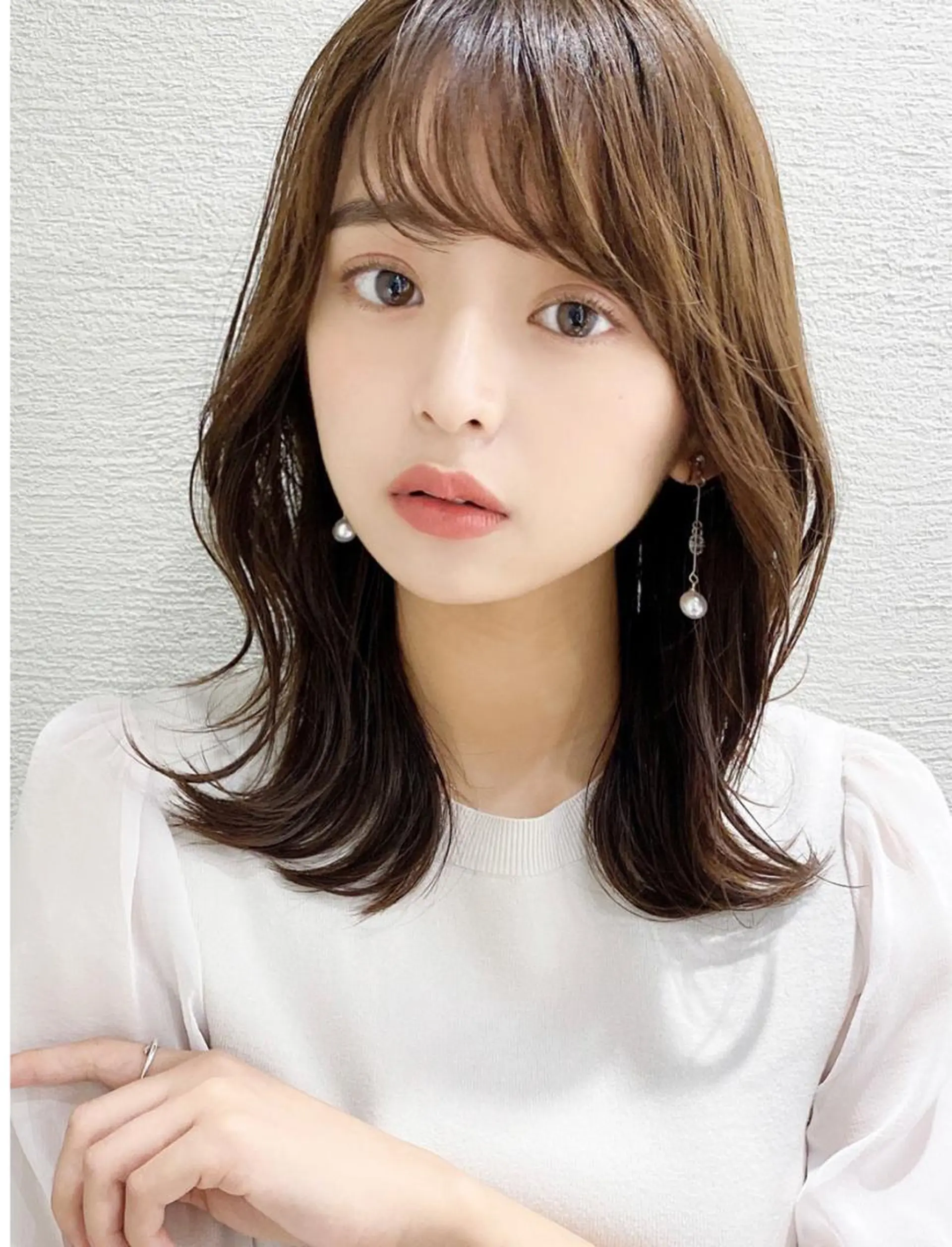 ミディアム くびれヘア 小顔カット カット ヘアカラー トリートメント 【愛され小顔カット】 YOSHIKIのヘアスタイル