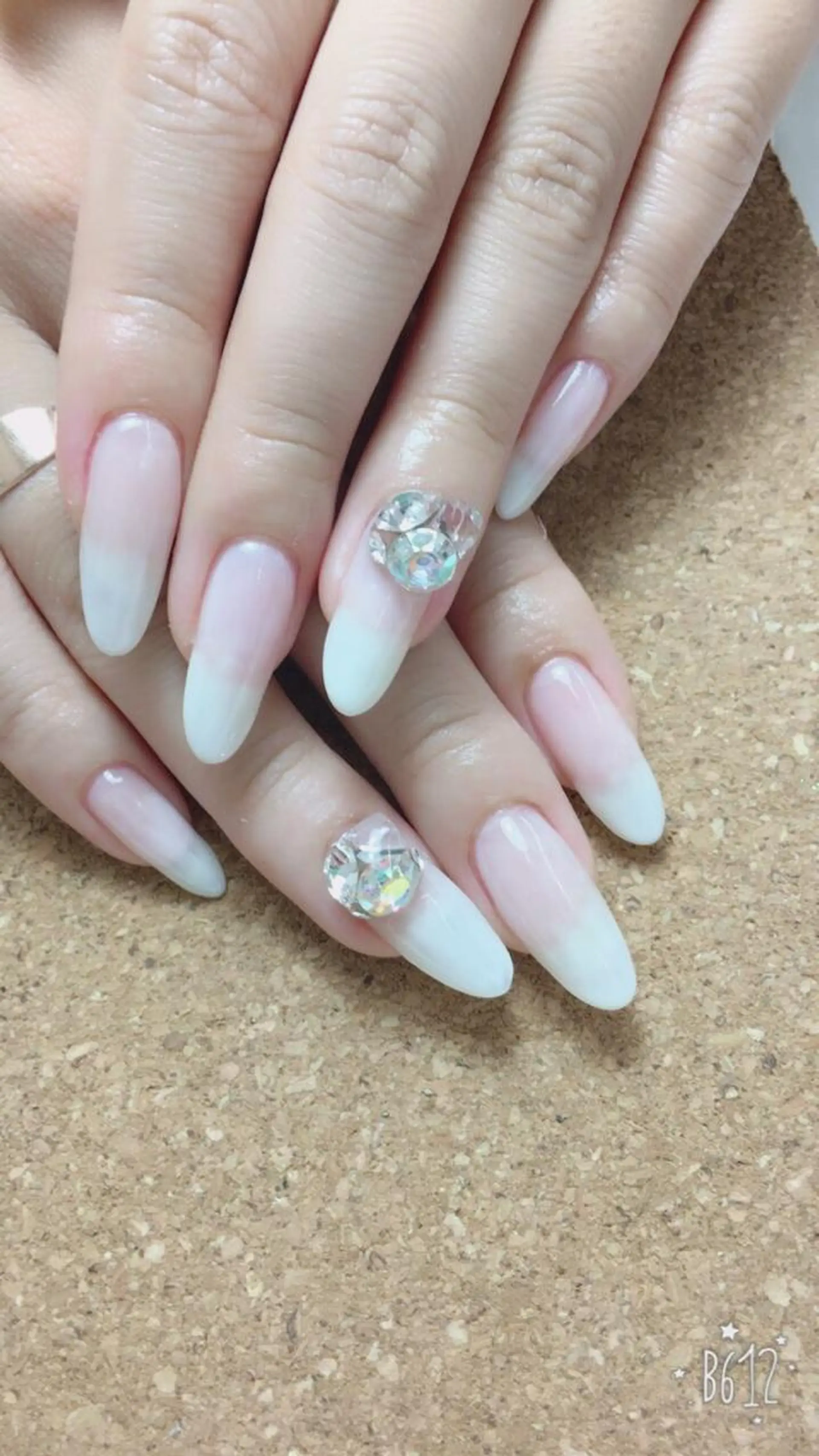 ネイル ハンドネイル 石原 夕華のネイルデザイン