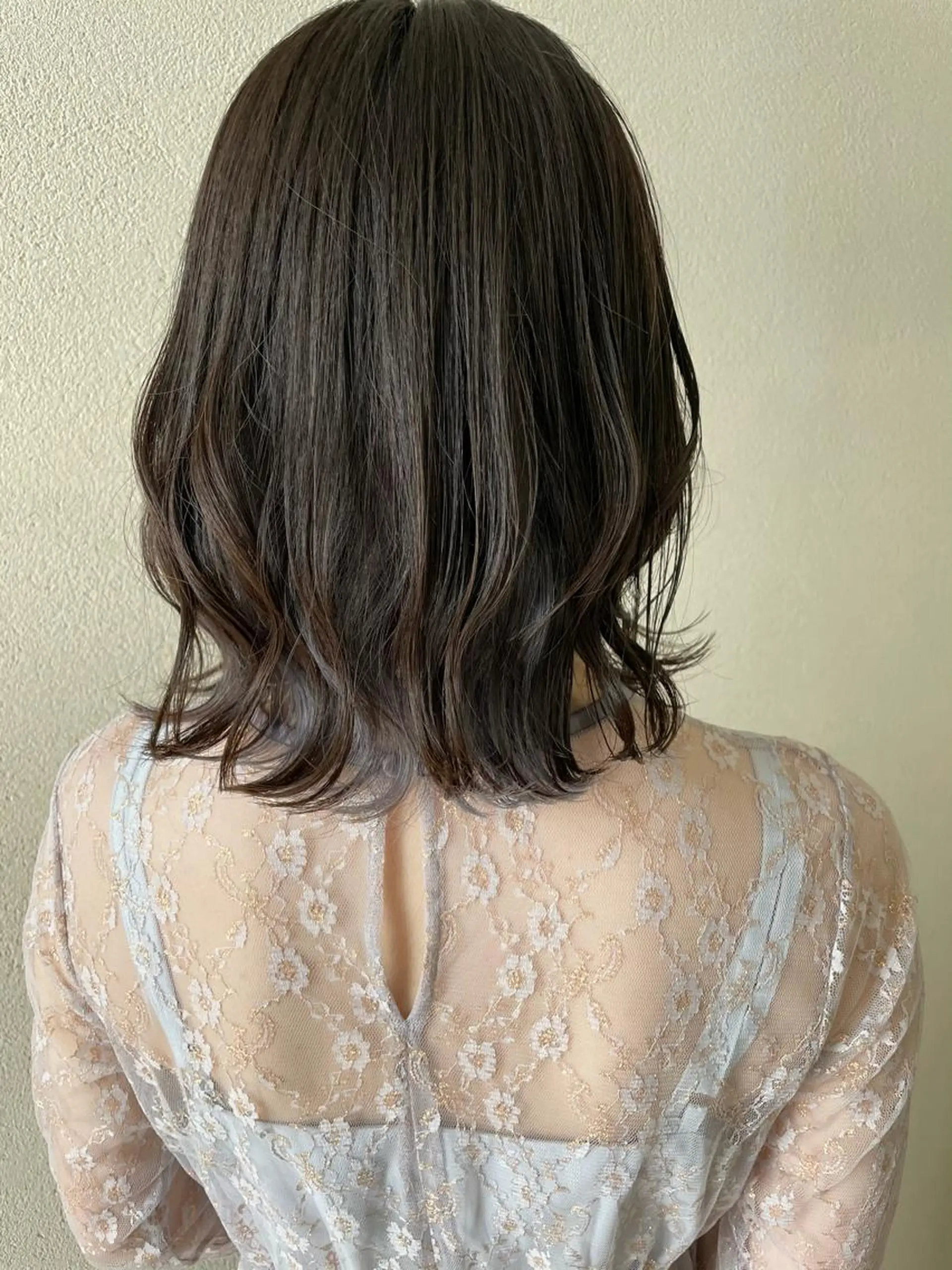 ミディアム ヘアアレンジ くびれヘア ヘアセット 沢田 瞳のヘアスタイル