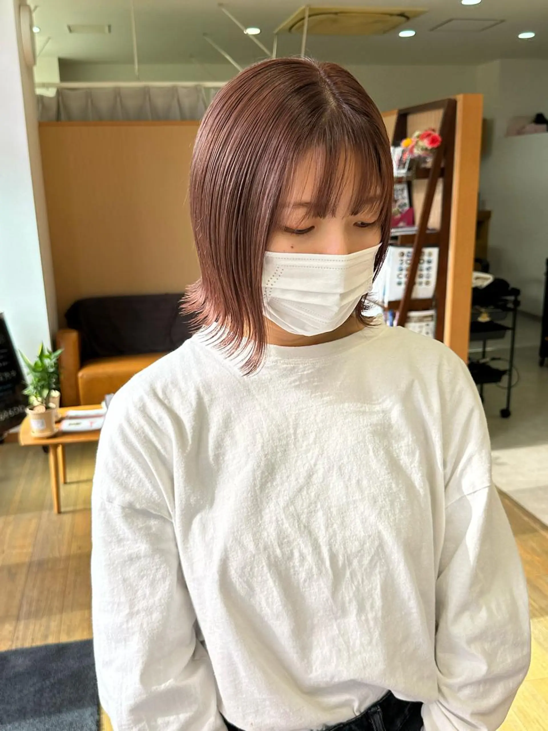 ショート カラー ベージュカラー ピンクカラー ピンクベージュ peg.hair所属・ブリーチカラー🫧 森　凪沙のヘアスタイル