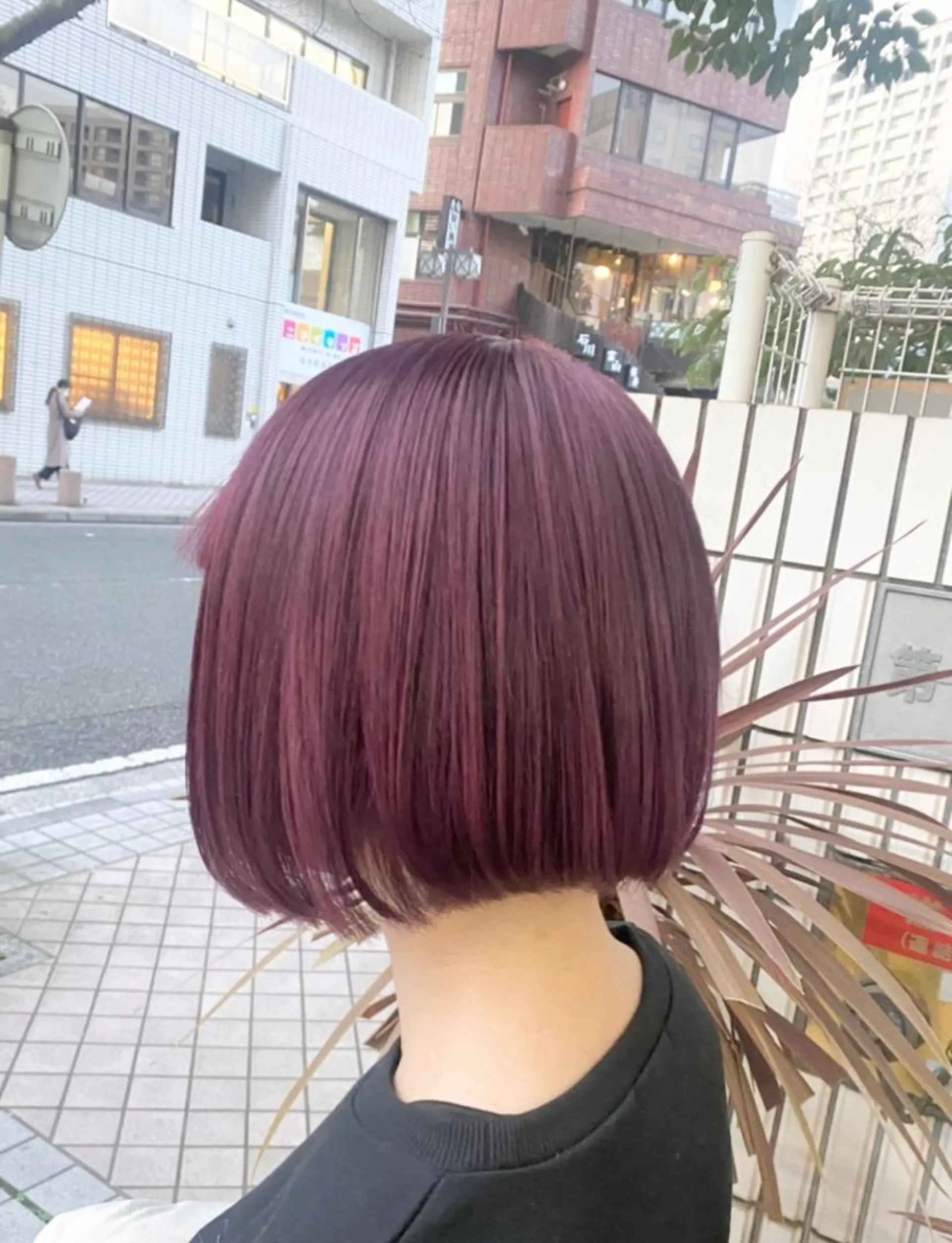 ショート カラー 前下がりボブ カシス ボブ motel所属・雰囲気引き出す ✨大人レディのヘアスタイル