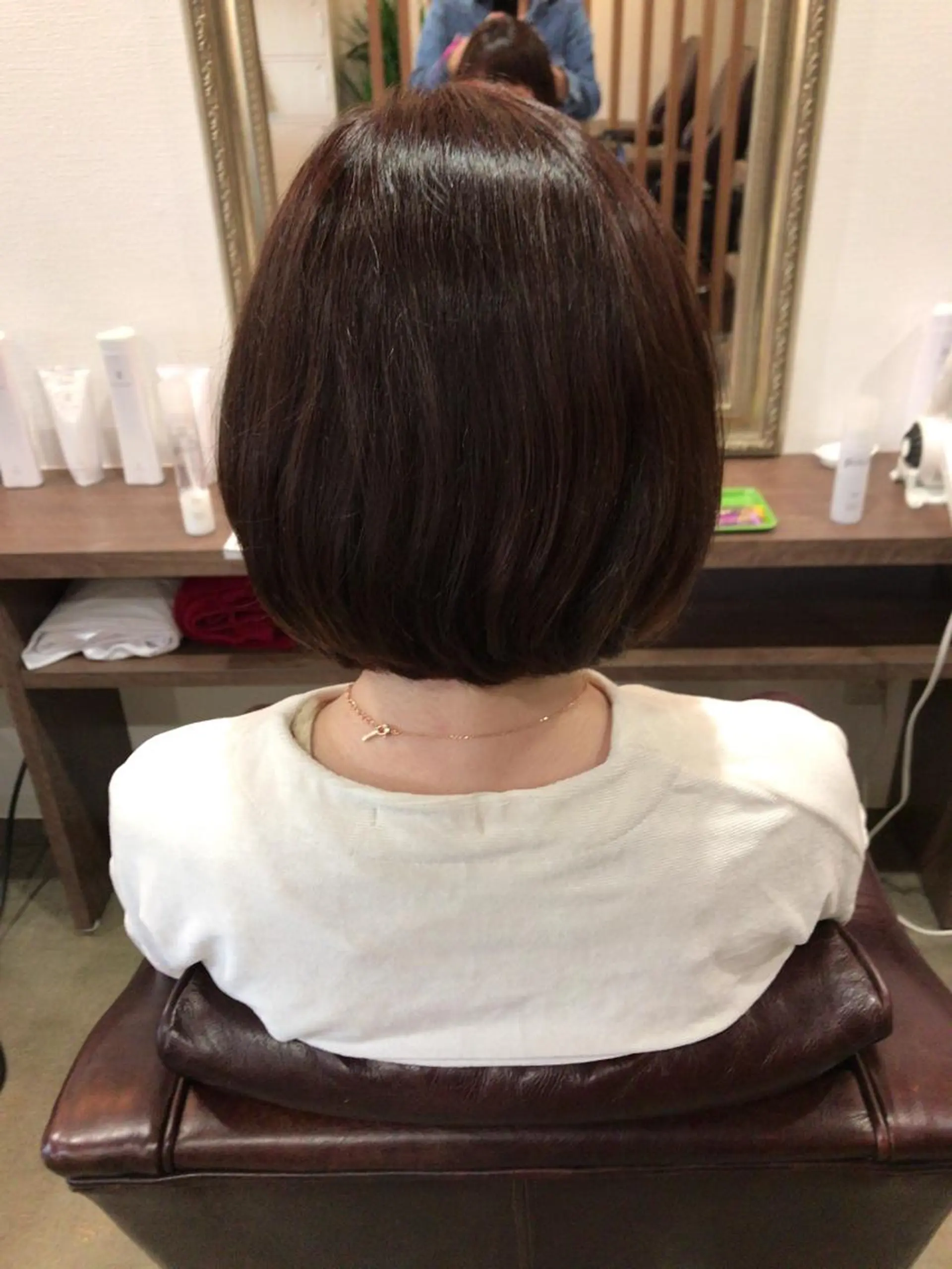 ショート レイヤーカット匠 イソザキノリユキのヘアスタイル