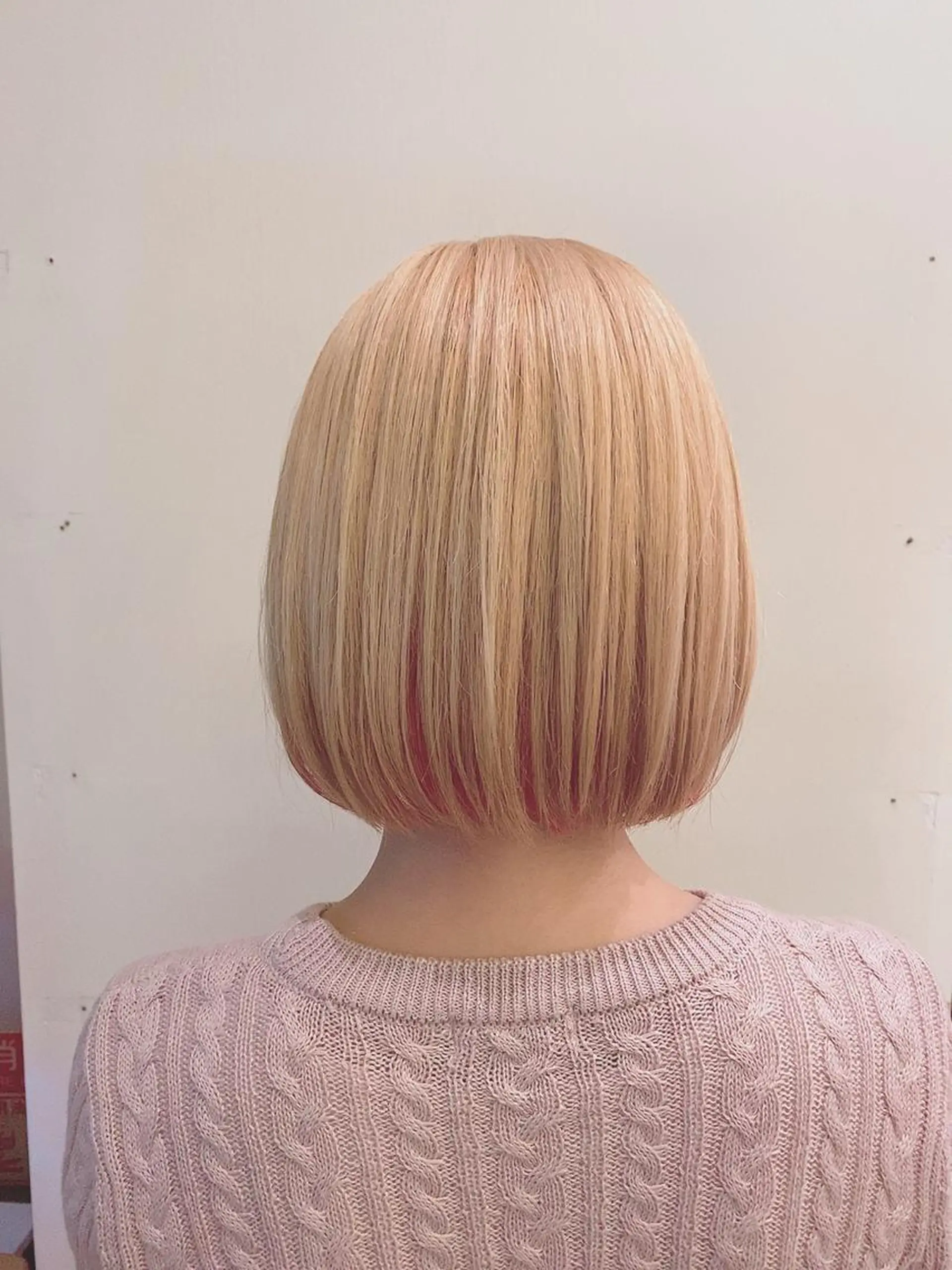 ショート カラー 長谷川 華奈子のヘアスタイル