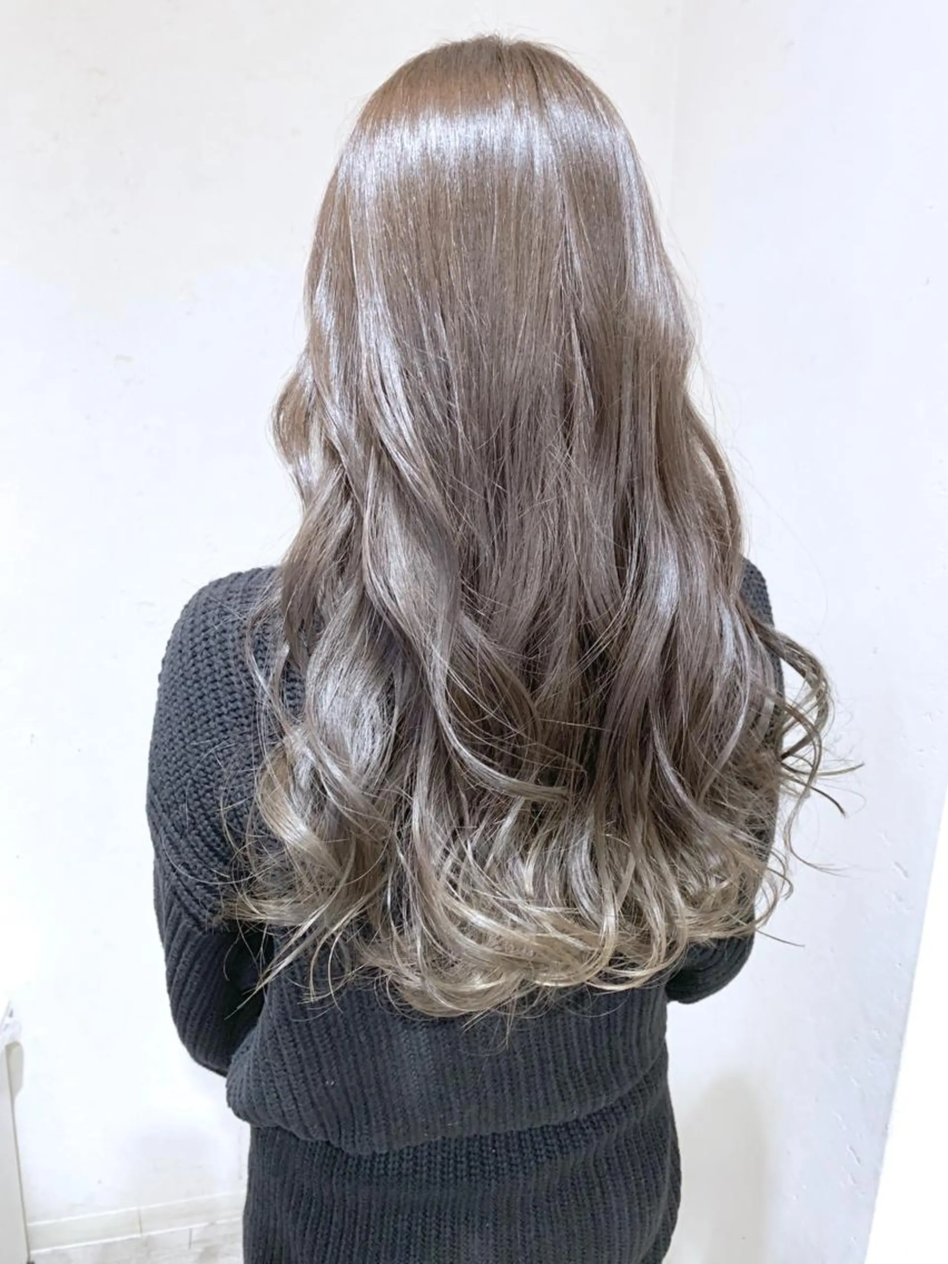ロング カラー パーマ ヘアアレンジ グレージュ ヘアカラー トリートメント filo byFeria渋谷所属・縮毛矯正/美髪 髪質改善/石田幸輔のヘアスタイル