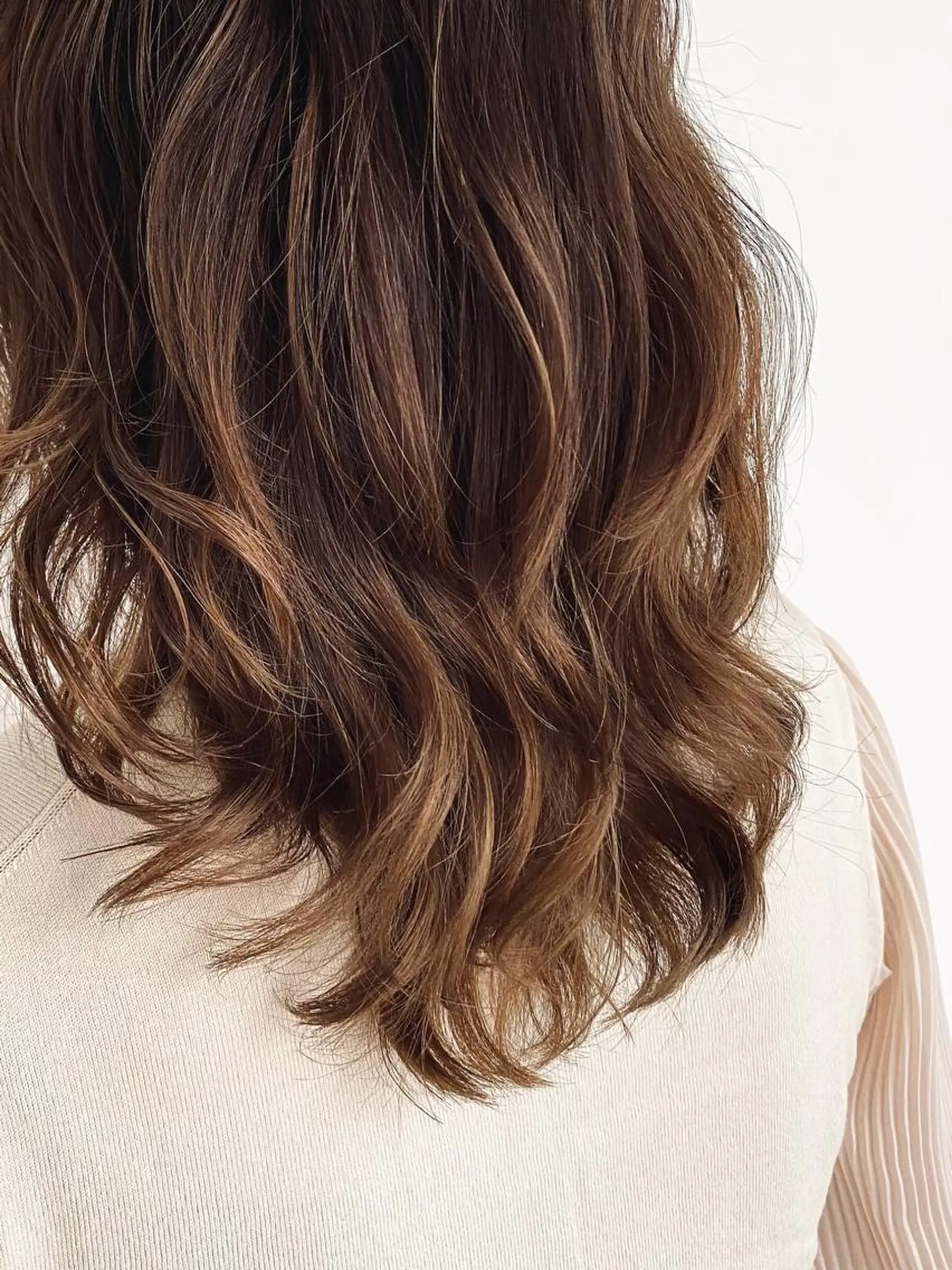 ロング カラー バレイヤージュ レイヤーカット ヘアカラー トリートメント 千 田のヘアスタイル