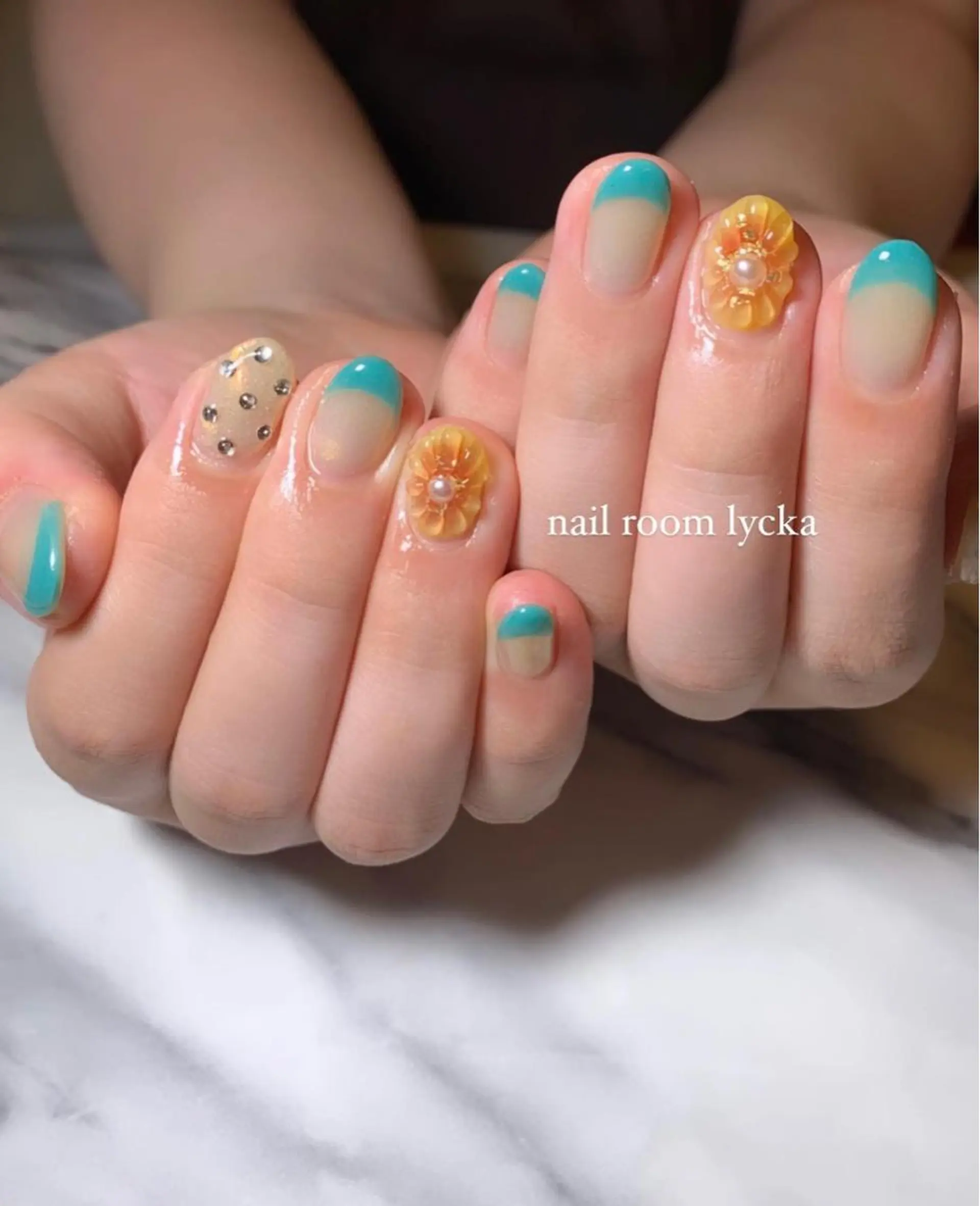 ネイル ﾈｲﾙﾙｰﾑﾘｯｶ 𝐦𝐚𝐲𝐮のネイルデザイン