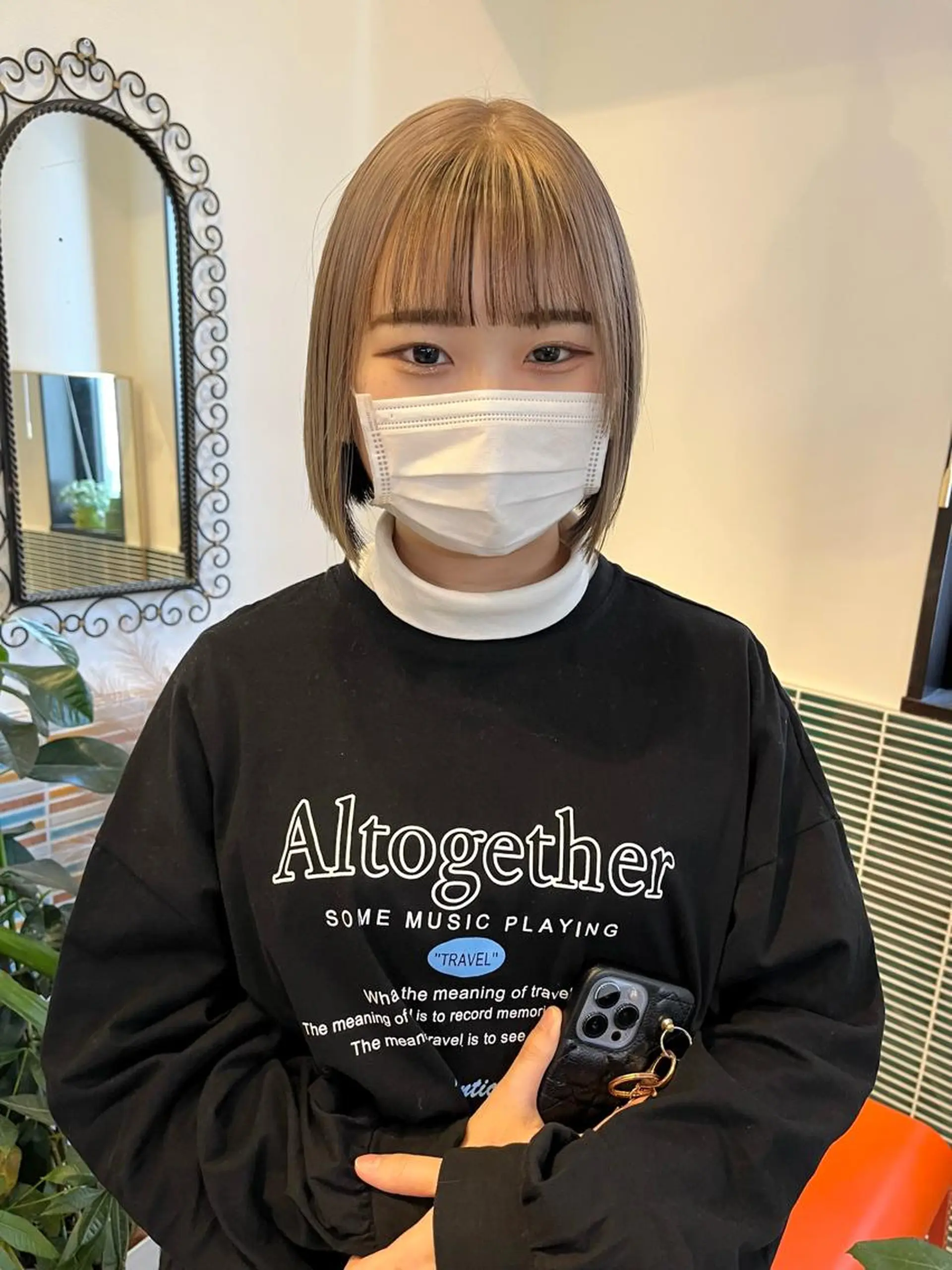 ミディアム カラー ベージュカラー ミルクティーベージュ カット ヘアカラー トリートメント 🩷ハイトーン透明感 レイヤー🩷ユリカのヘアスタイル