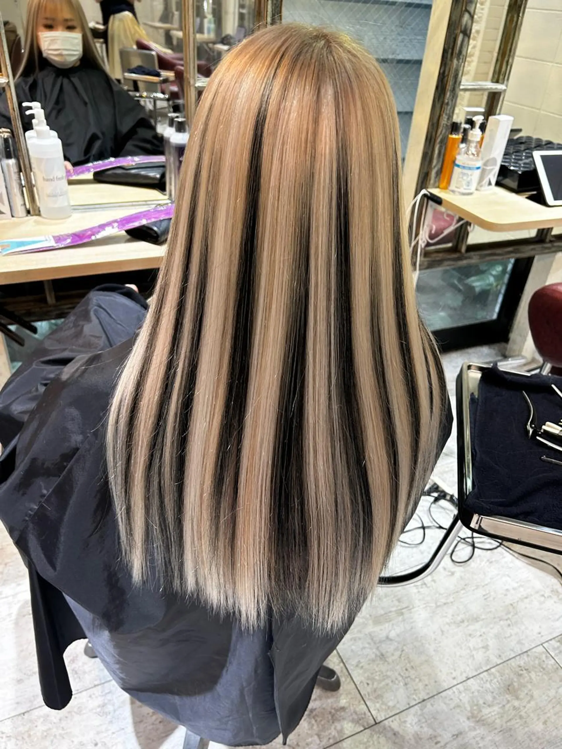 ロング カラー カット エクステ イズ ミのヘアスタイル