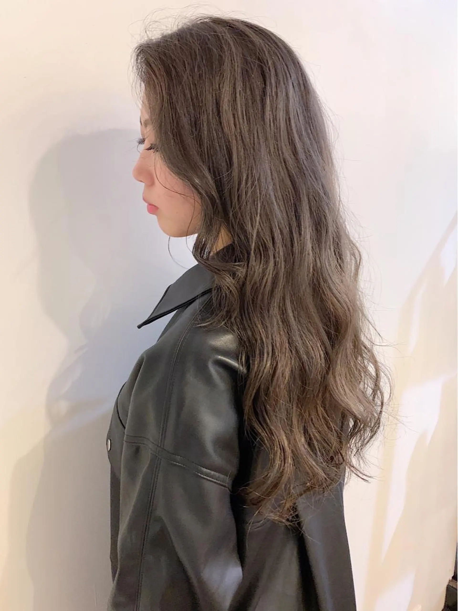 ロング カラー 安藤 佑衣のヘアスタイル