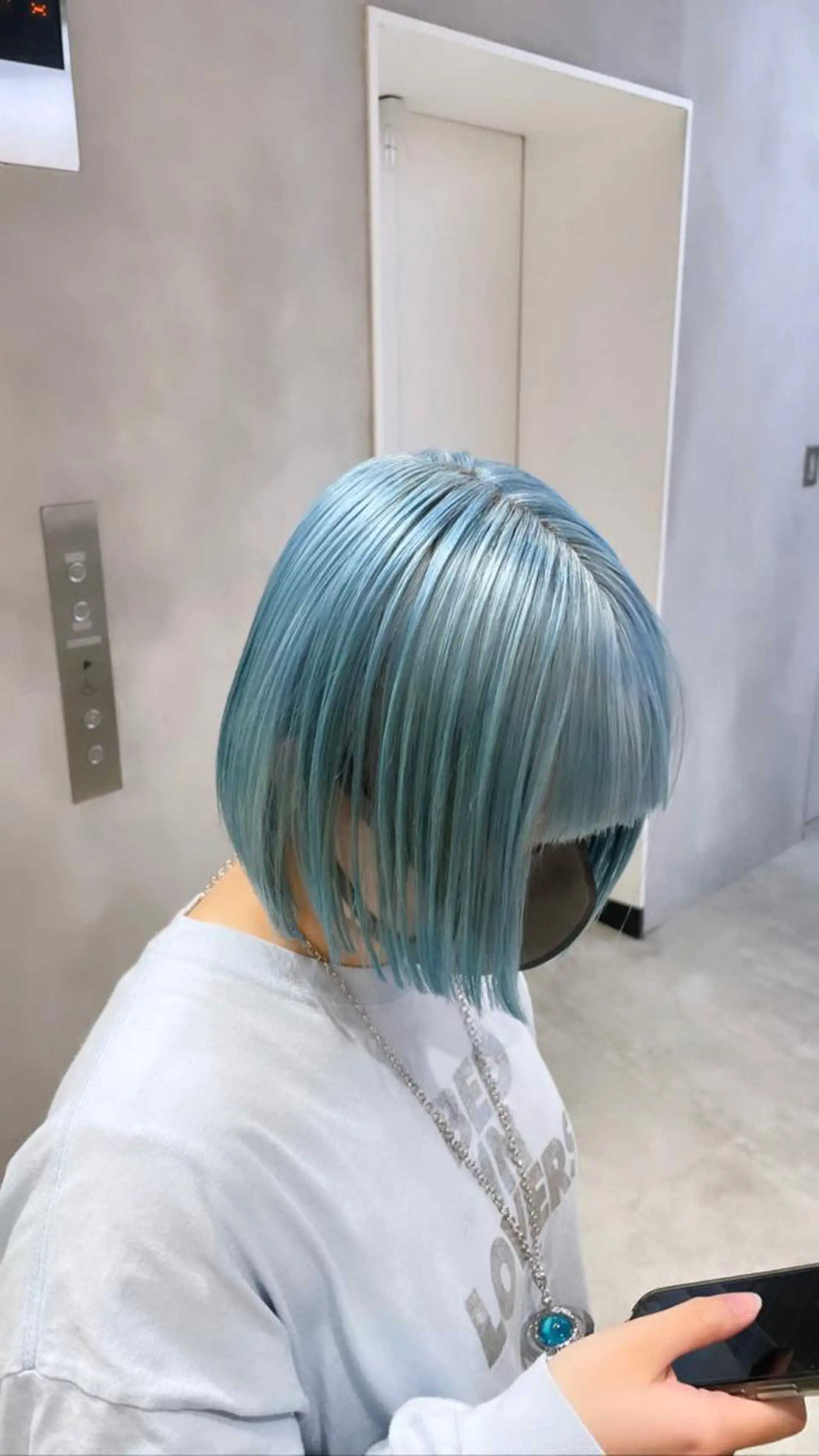 ショート カラー アクアカラー ブルーカラー ヘアカラー トリートメント 🔷ダブルカラーハイ トーン🔷櫻井走のヘアスタイル
