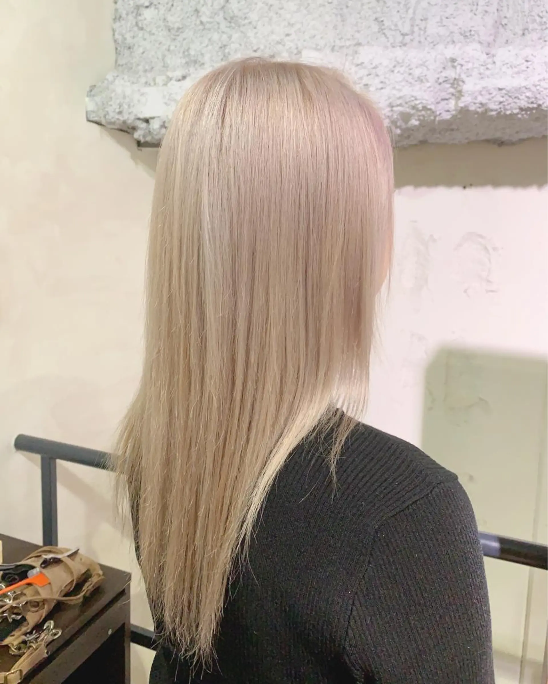 カラー ベージュカラー ブリーチ ハイトーンカラー ミルクティーベージュ ヘアカラー トリートメント トリートメント /カラー/NAOKIのヘアスタイル