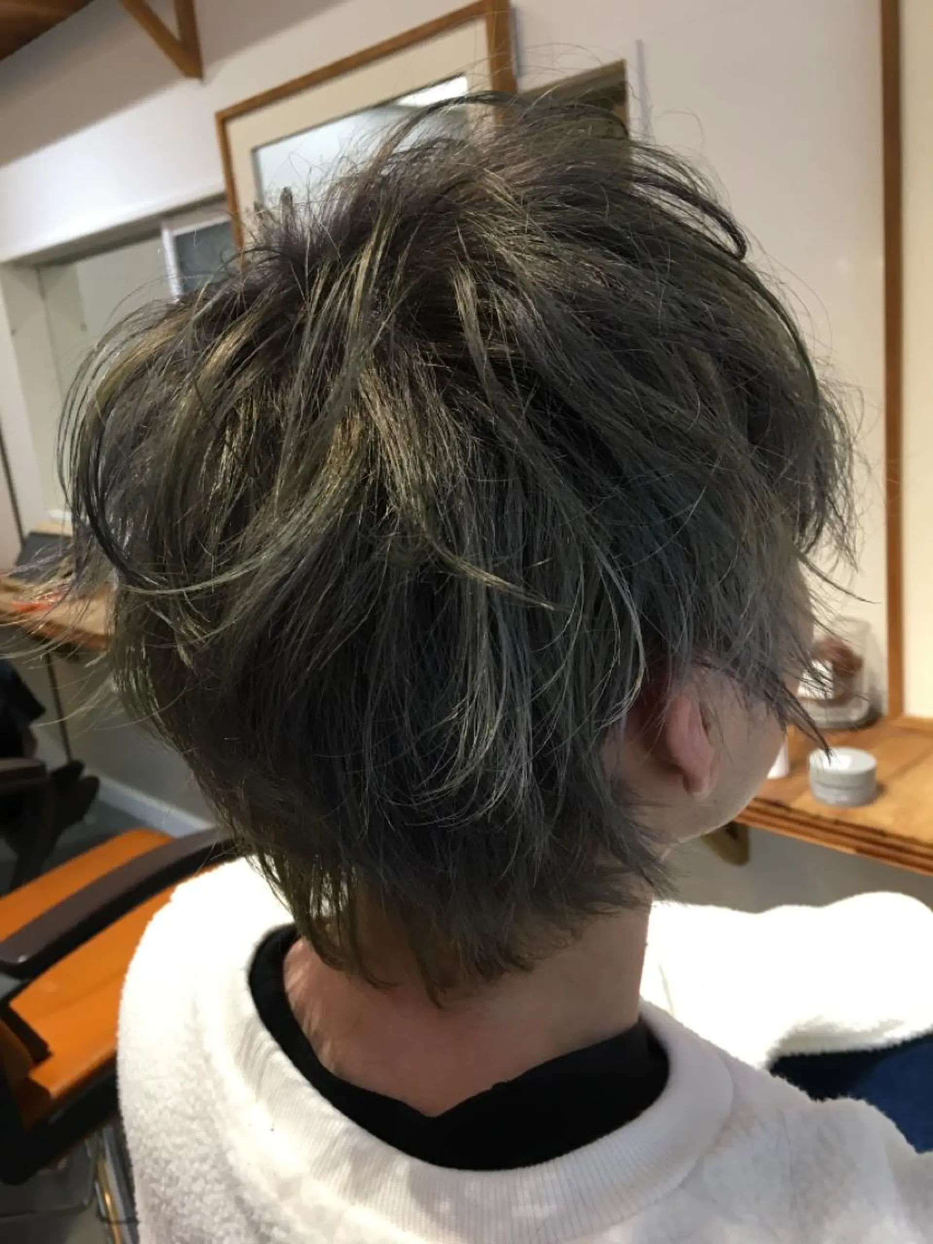 ショート カラー 代表　土屋ヒロユキ ショートカットのヘアスタイル