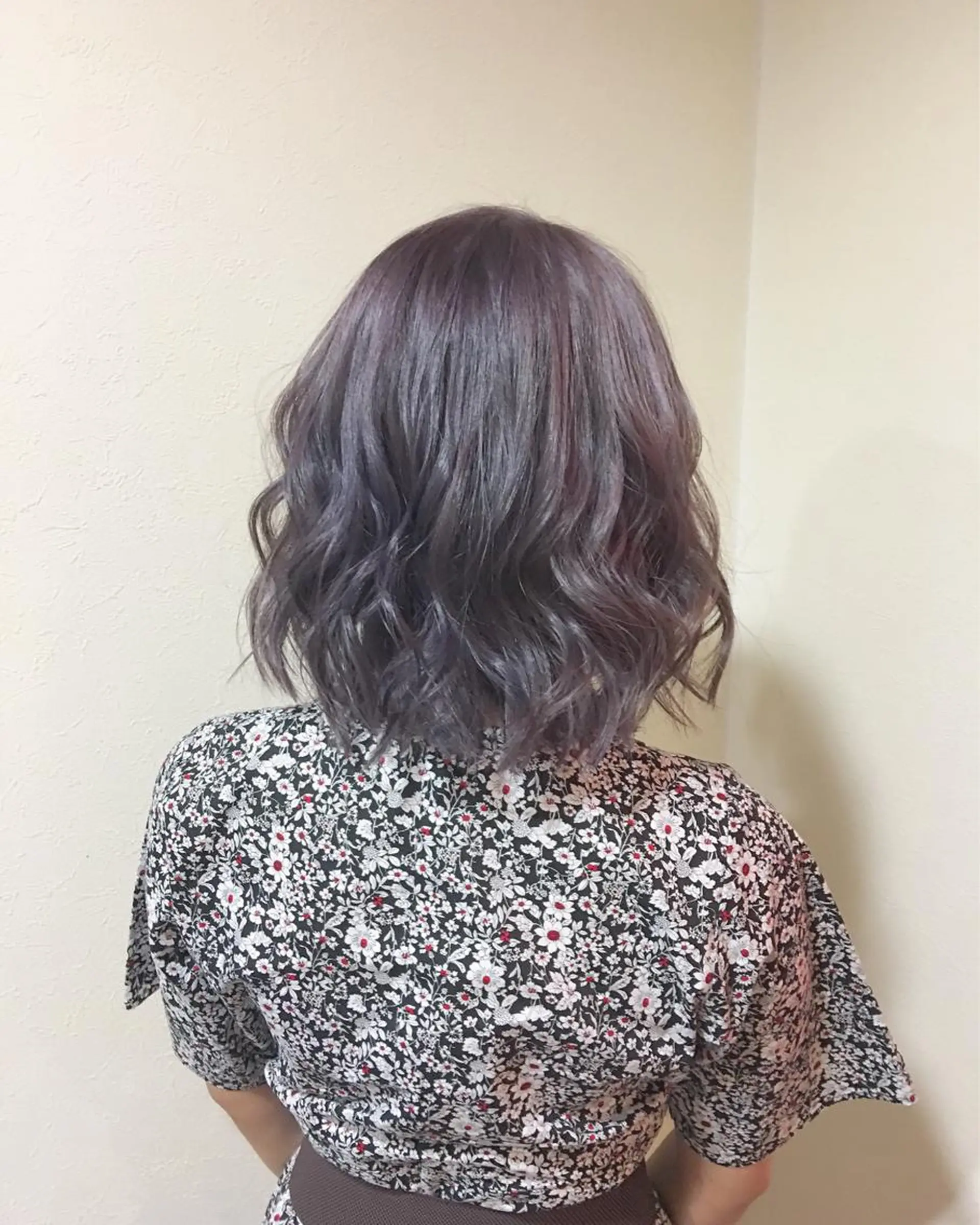 ミディアム ヤマグチ ヒカルのヘアスタイル