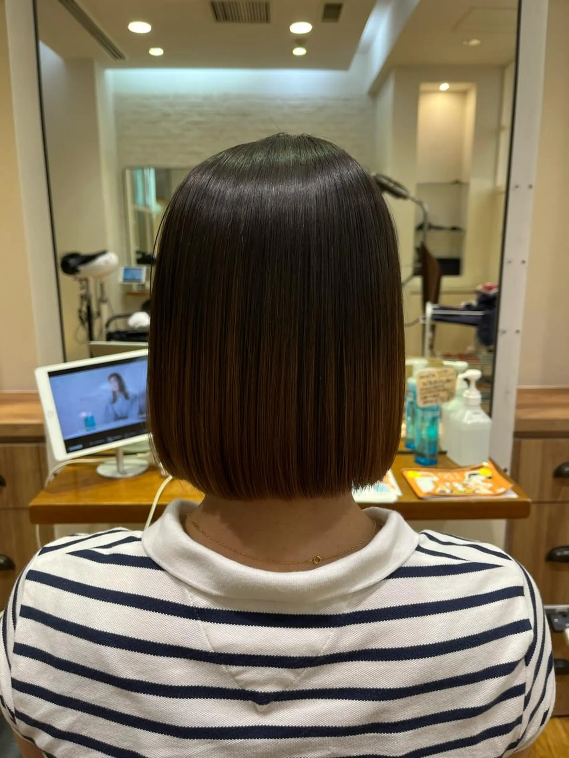 ミディアム コテ巻き風パーマ🫧 麻尋のヘアスタイル