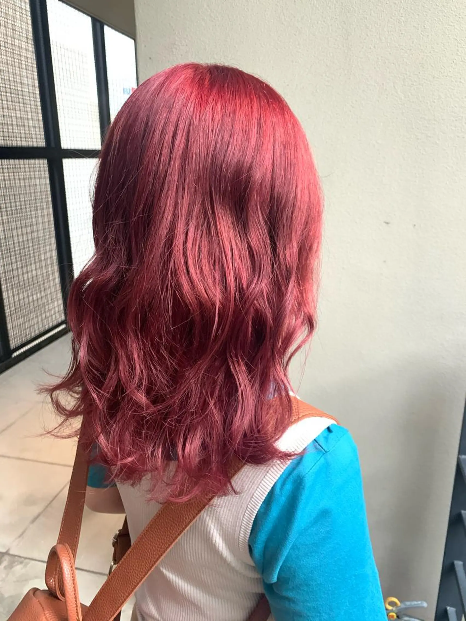 ミディアム 大内 志穂のヘアスタイル