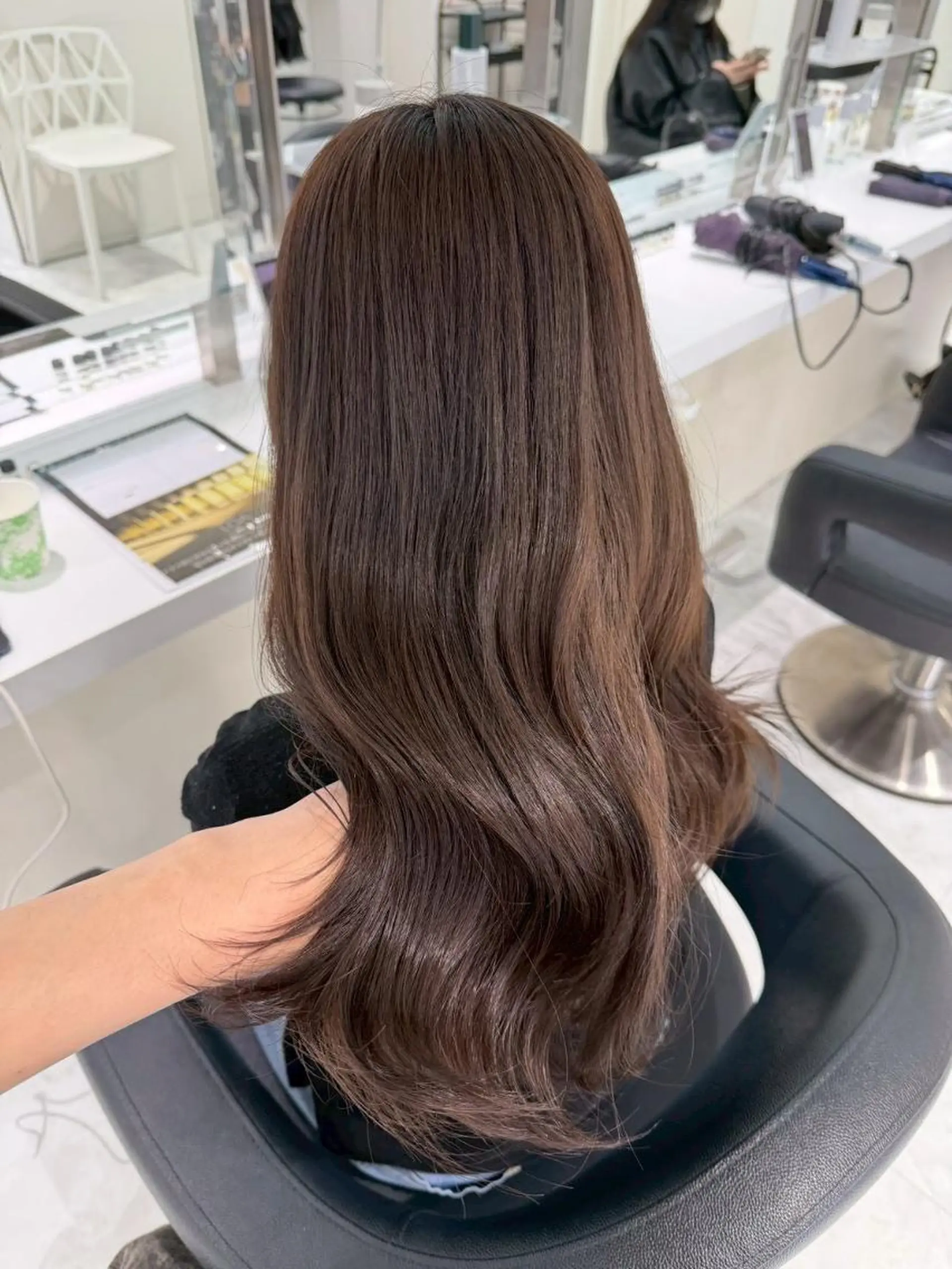 カラー トレンド×似合わせ 🤍艶モテヘア🤍のヘアスタイル