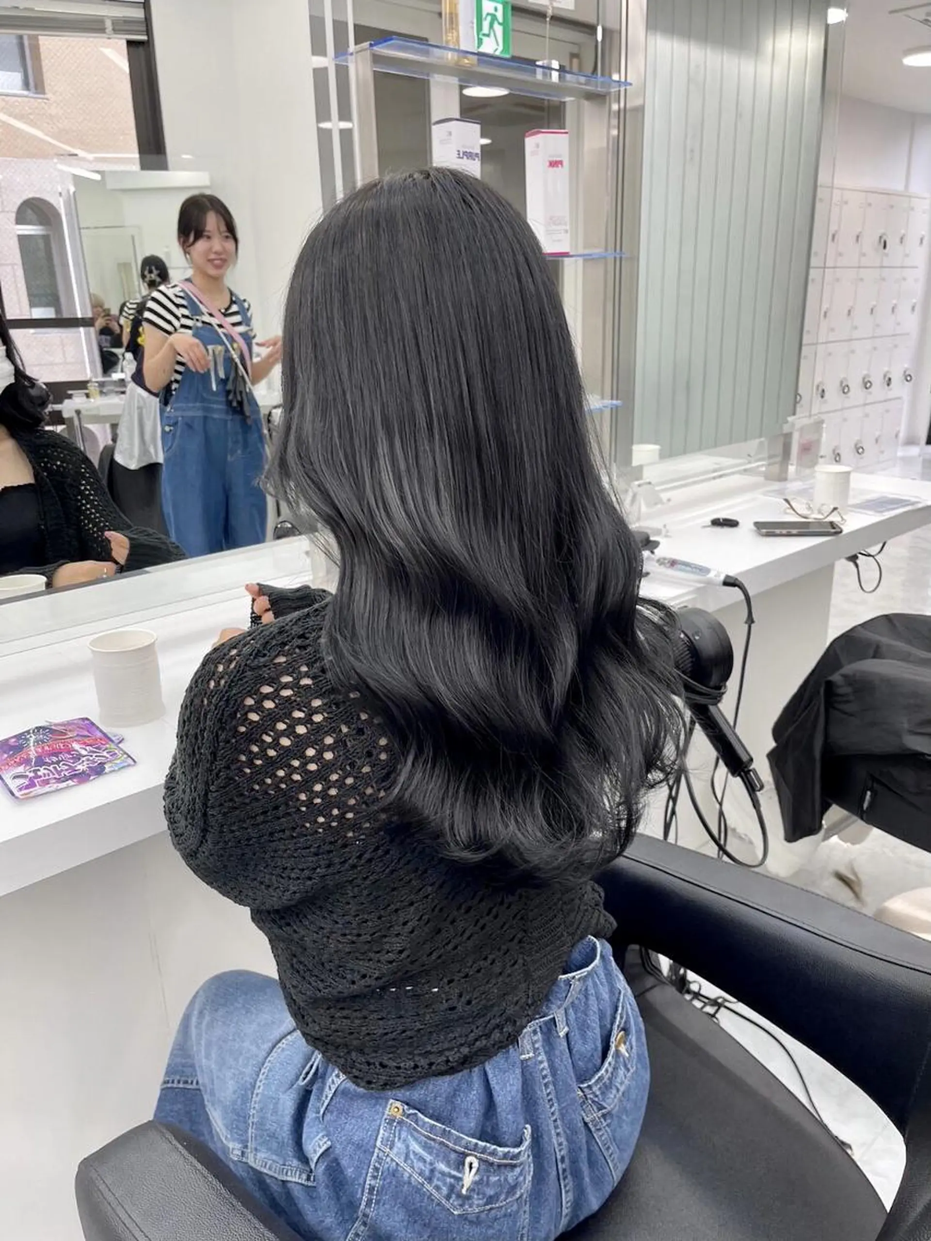 カラー ロング official FRUITS渋谷💖のヘアスタイル