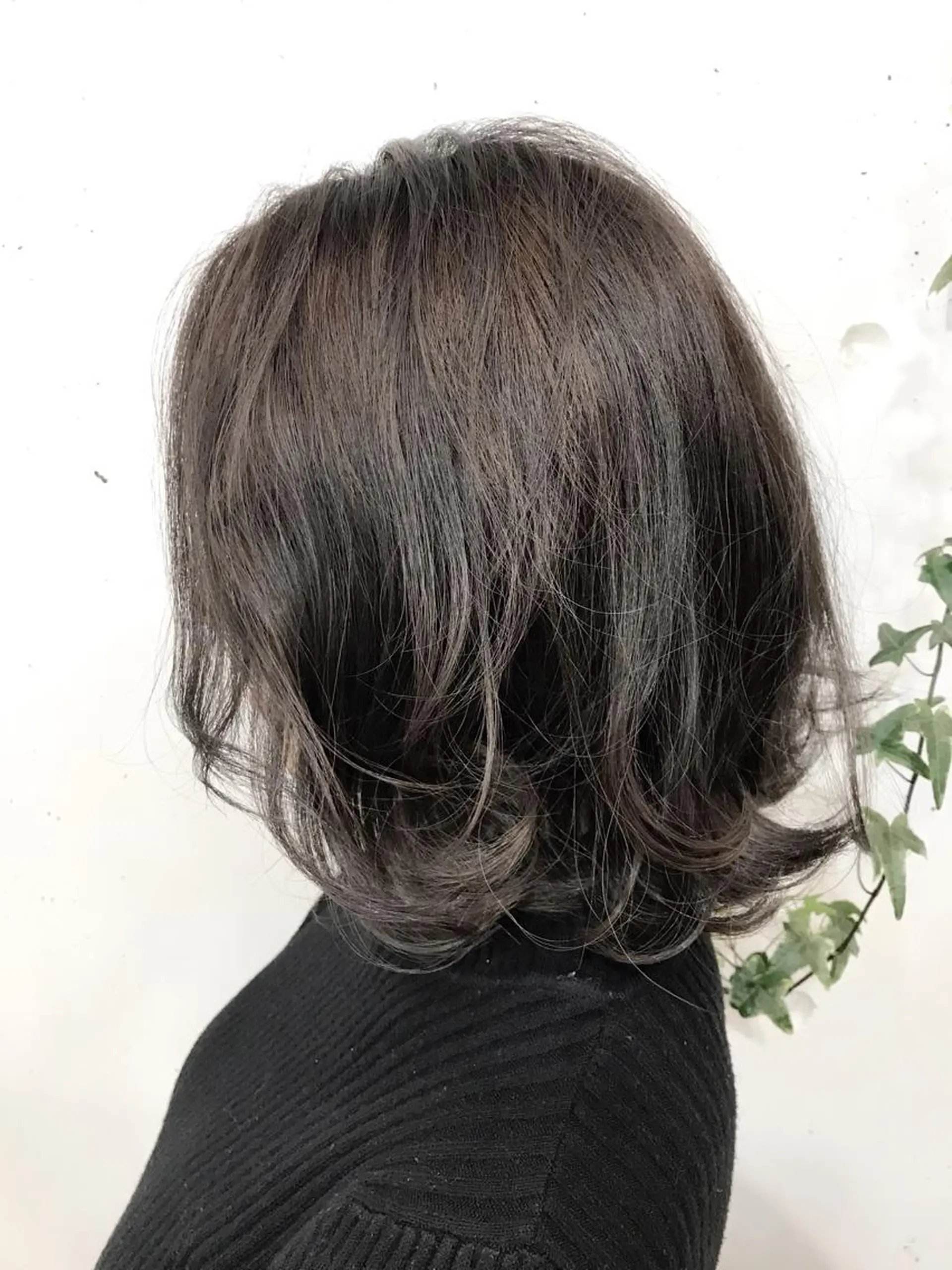 ミディアム カラー ブリーチ ダブルカラー ラベンダーカラー ラベンダーグレー ヘアカラー トリートメント ヘッドスパ グレージュ/髪質改善 Yamato.hのヘアスタイル