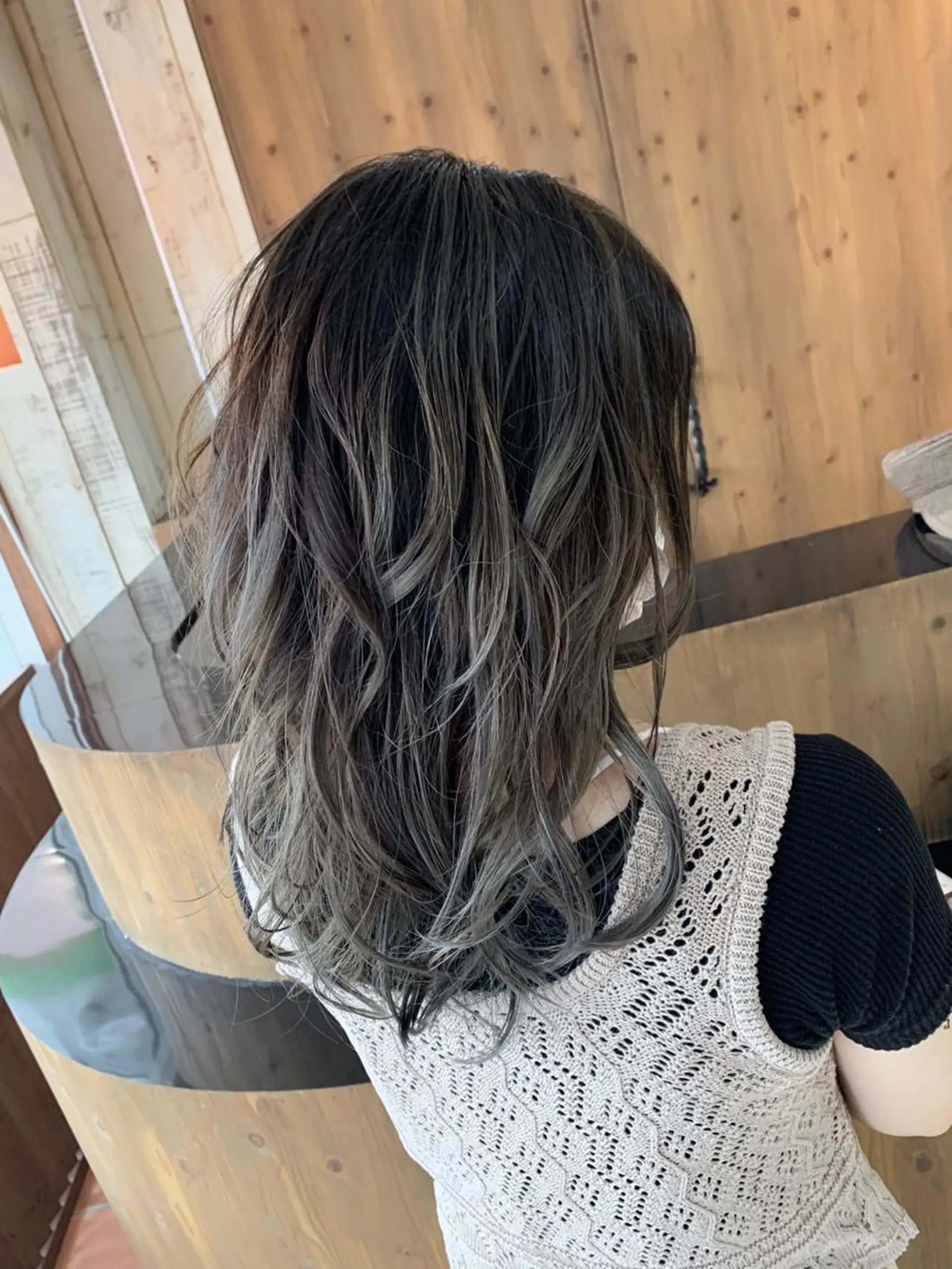 セミロング カラー ヘアアレンジ VIM hairおもろまち店のヘアスタイル