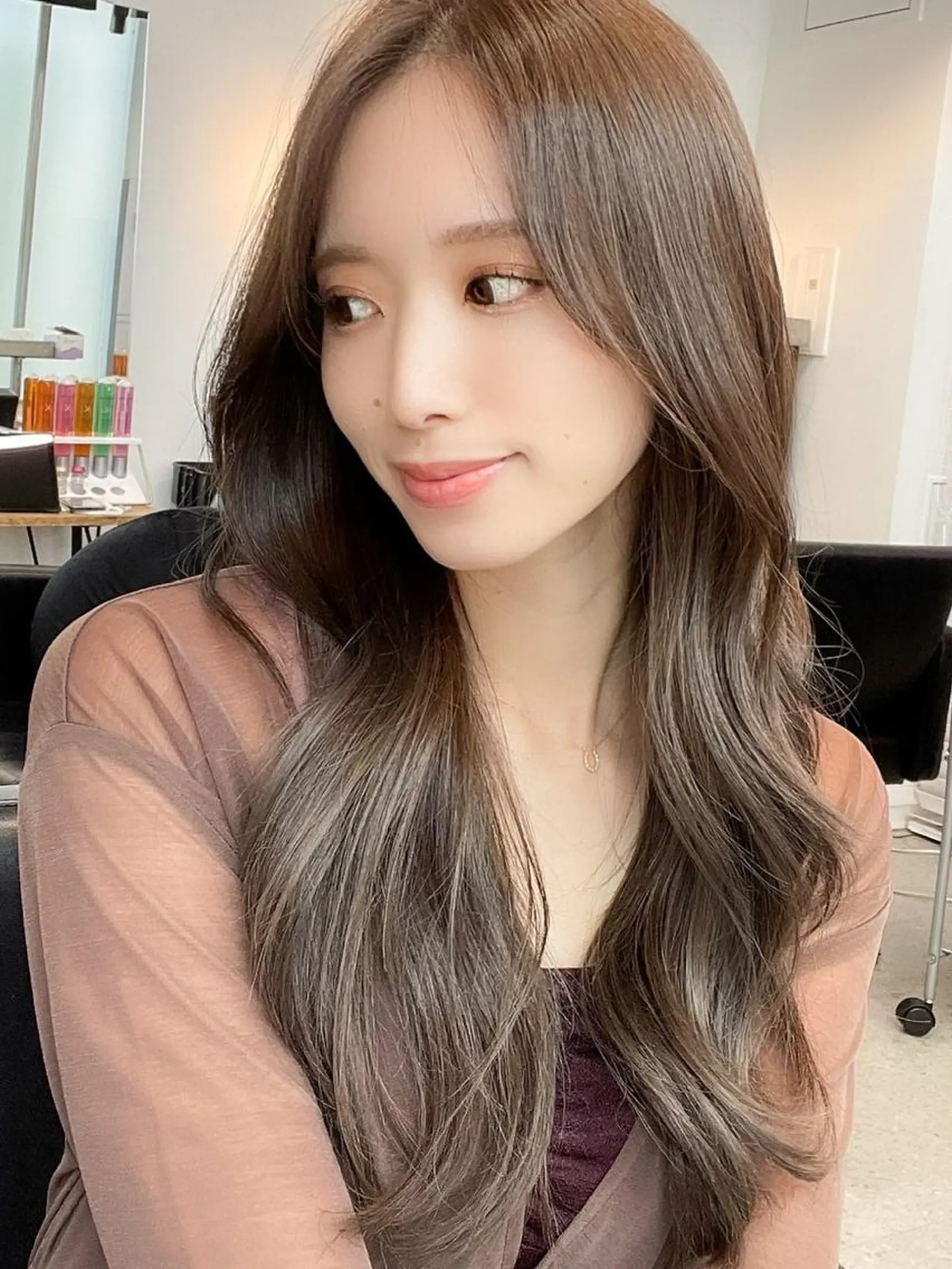 セミロング 韓国風ヘア モテ髪をつくる✂️ 佐藤ヒロのヘアスタイル