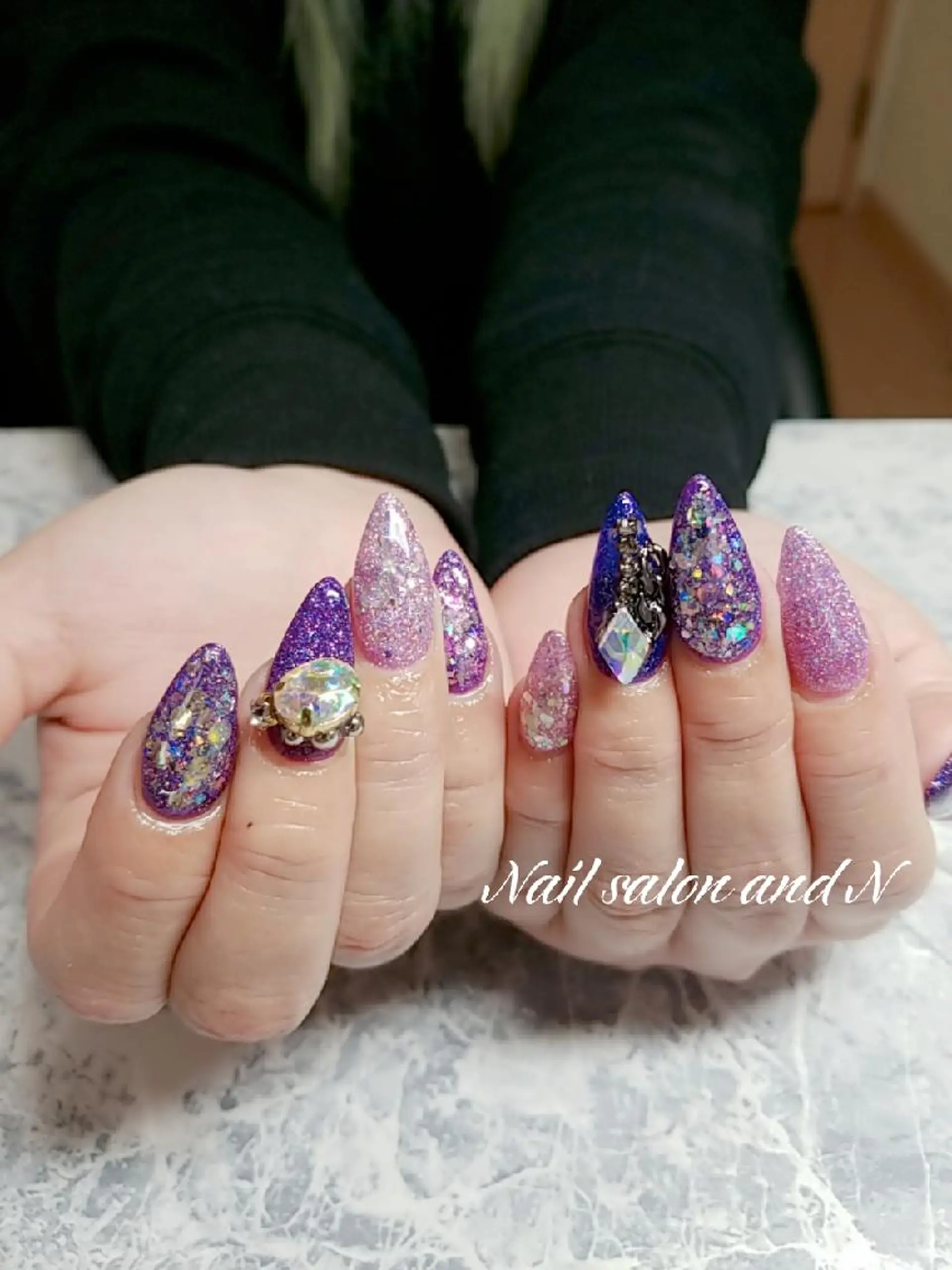 ネイル and Nのネイルデザイン