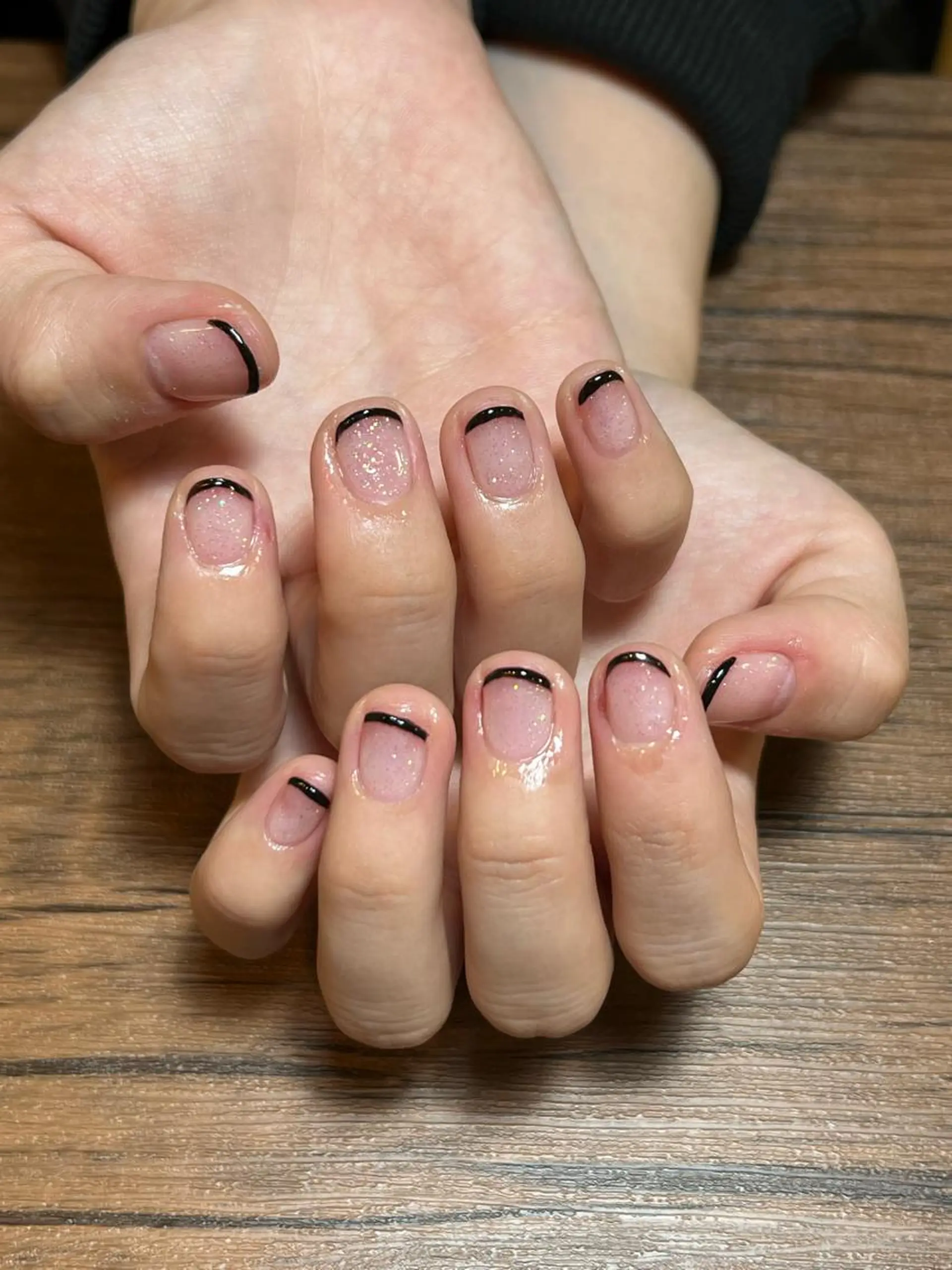 ネイル フレンチネイル ハンドネイル HENRIETTA NAILSALONのネイルデザイン