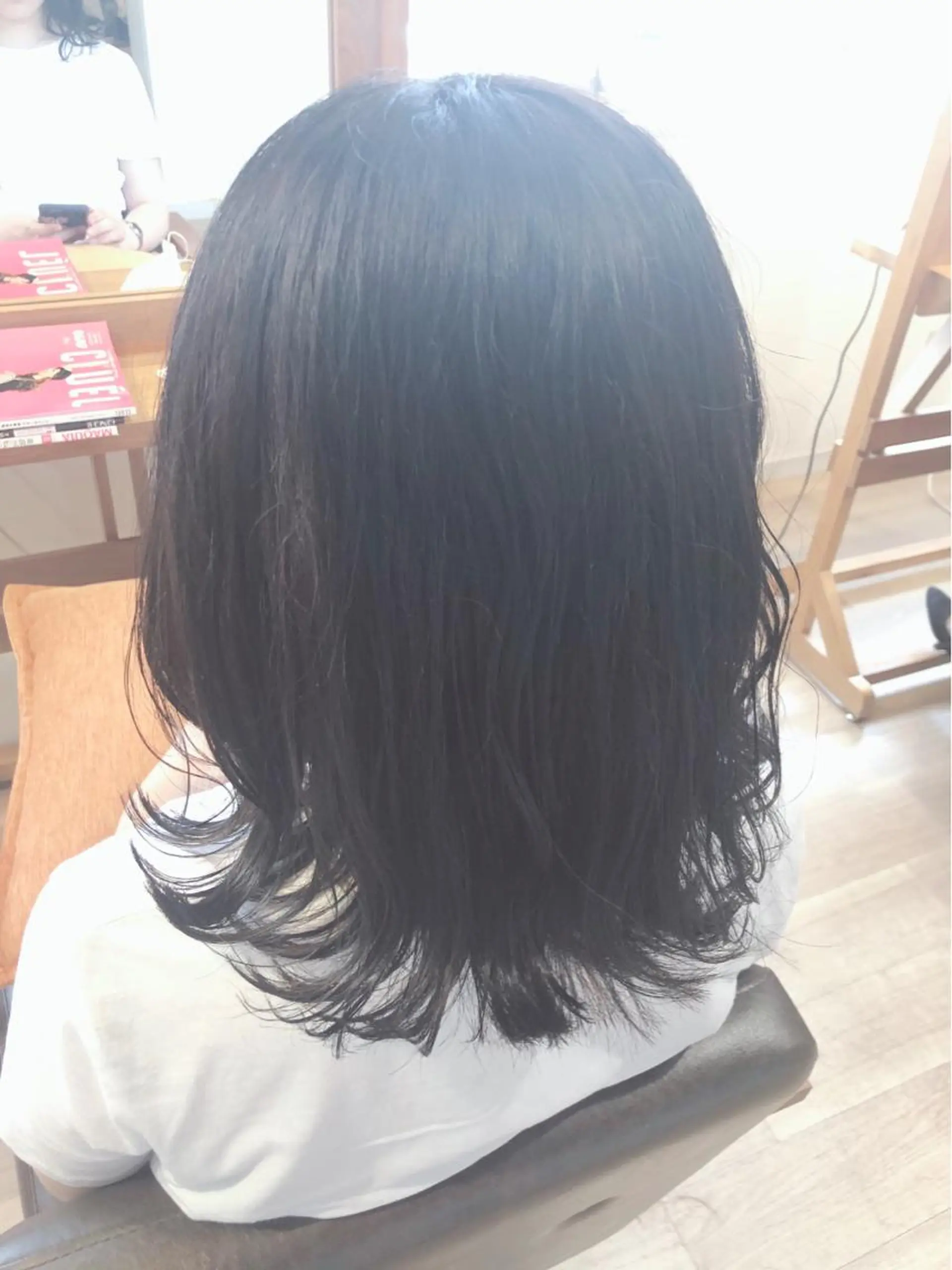 ミディアム Ate by little所属・青木 梢のヘアスタイル