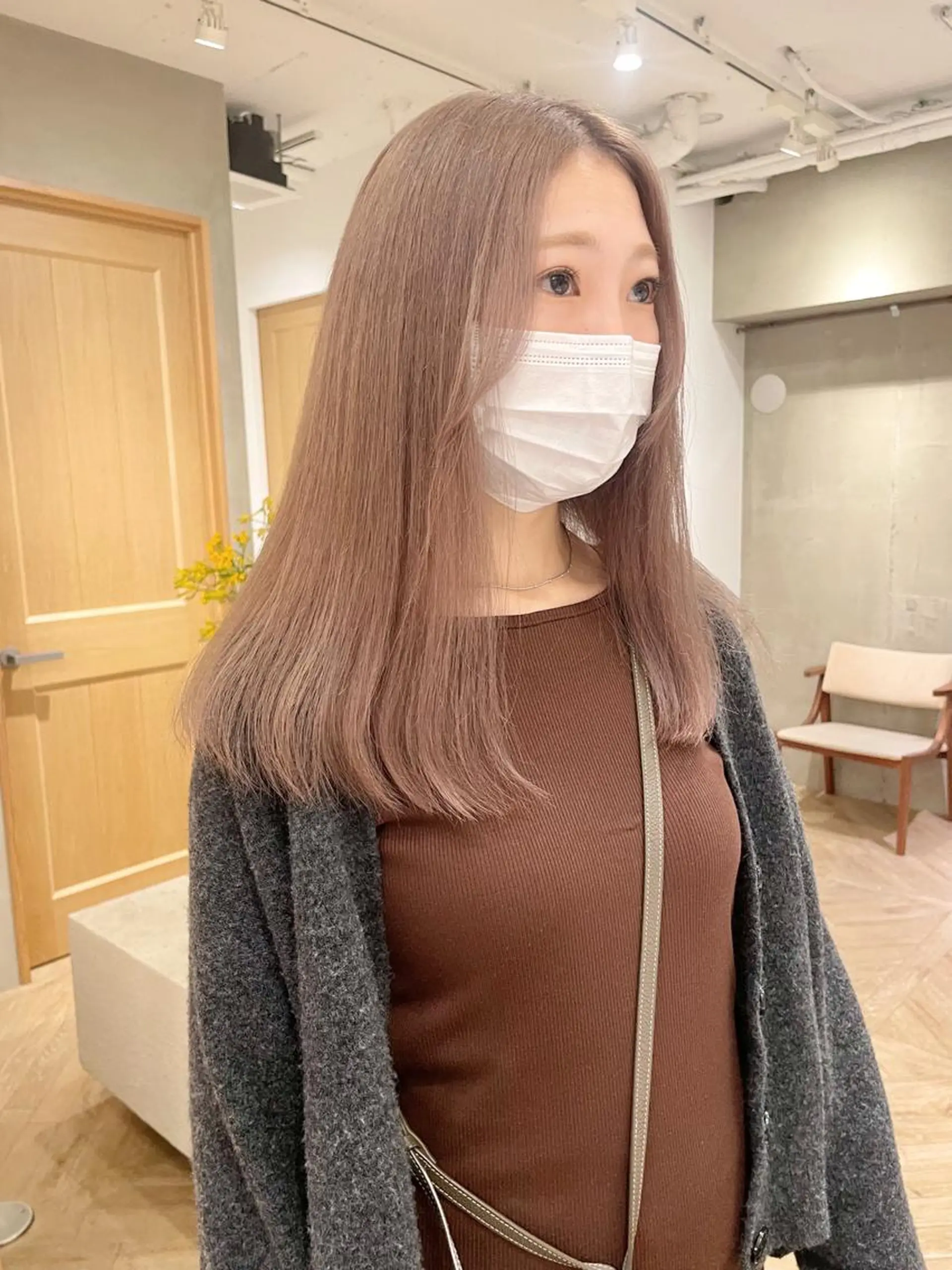 ロング カラー 切りっぱなしボブ ベージュカラー ブリーチ ケアブリーチ グレージュ ヘアカラー トリートメント ボブ/レイヤー 🌟梅田盛一🌟のヘアスタイル