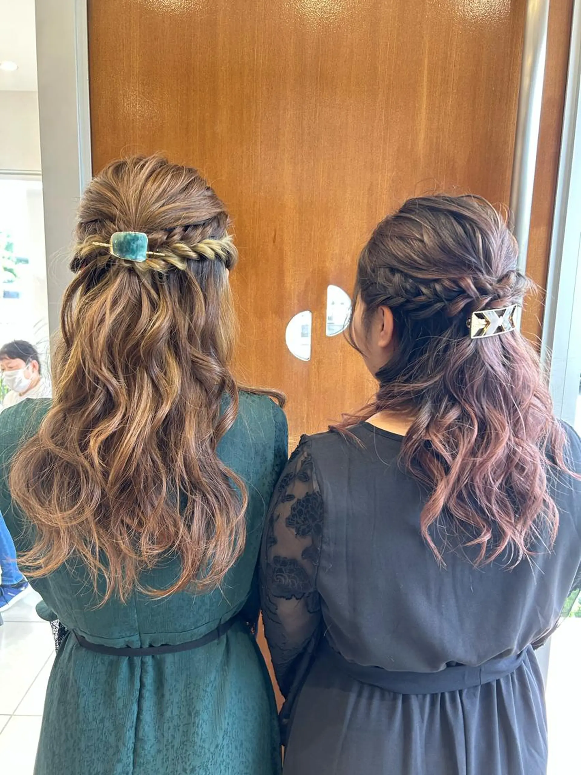 セミロング ヘアセット 山村紗慧/透明感カラ ー/クロスパーマのヘアスタイル