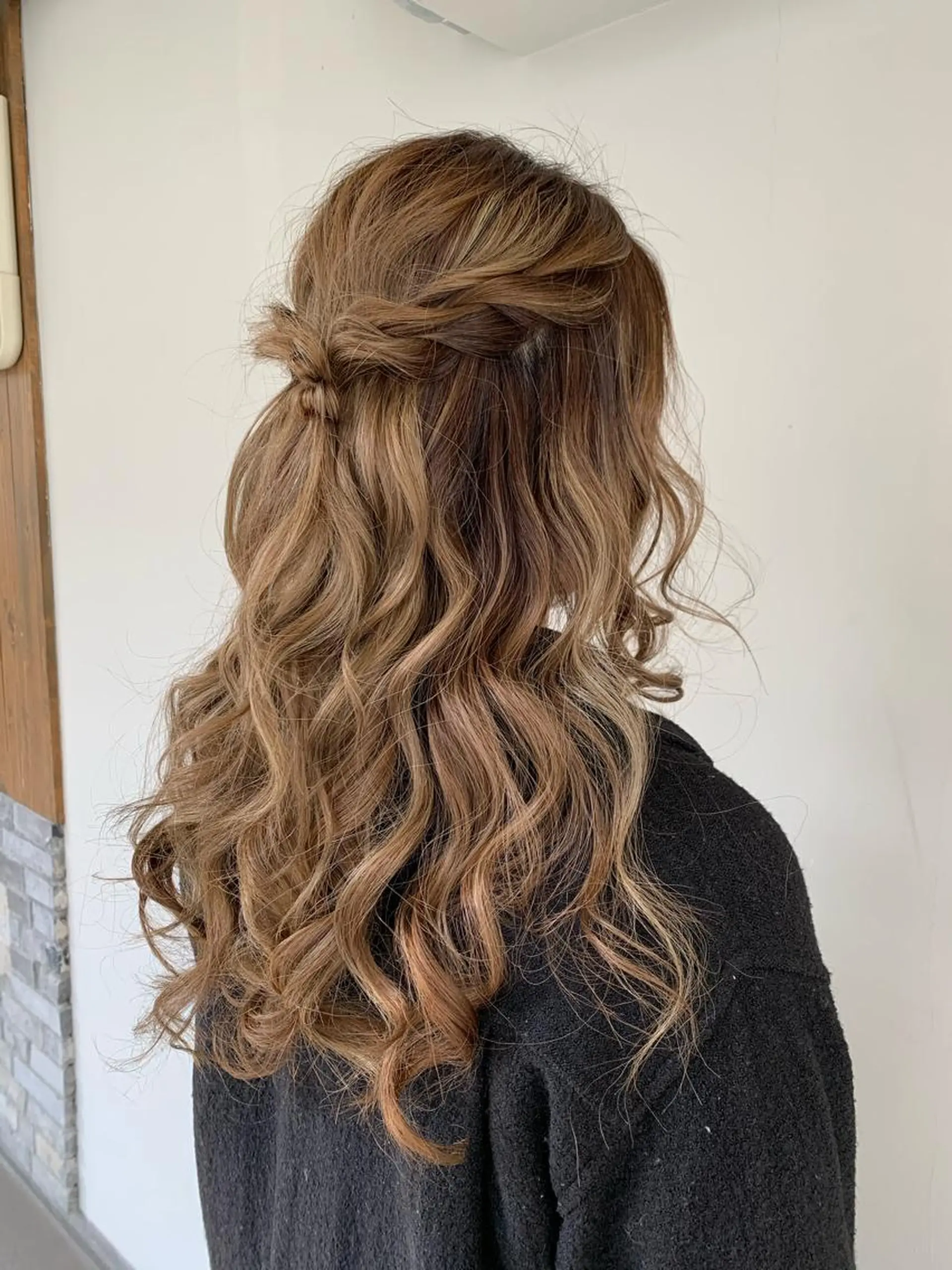 ヘアアレンジ ハーフアップ KISS SWAN所属・B E C H I C O〔べち子〕のヘアスタイル