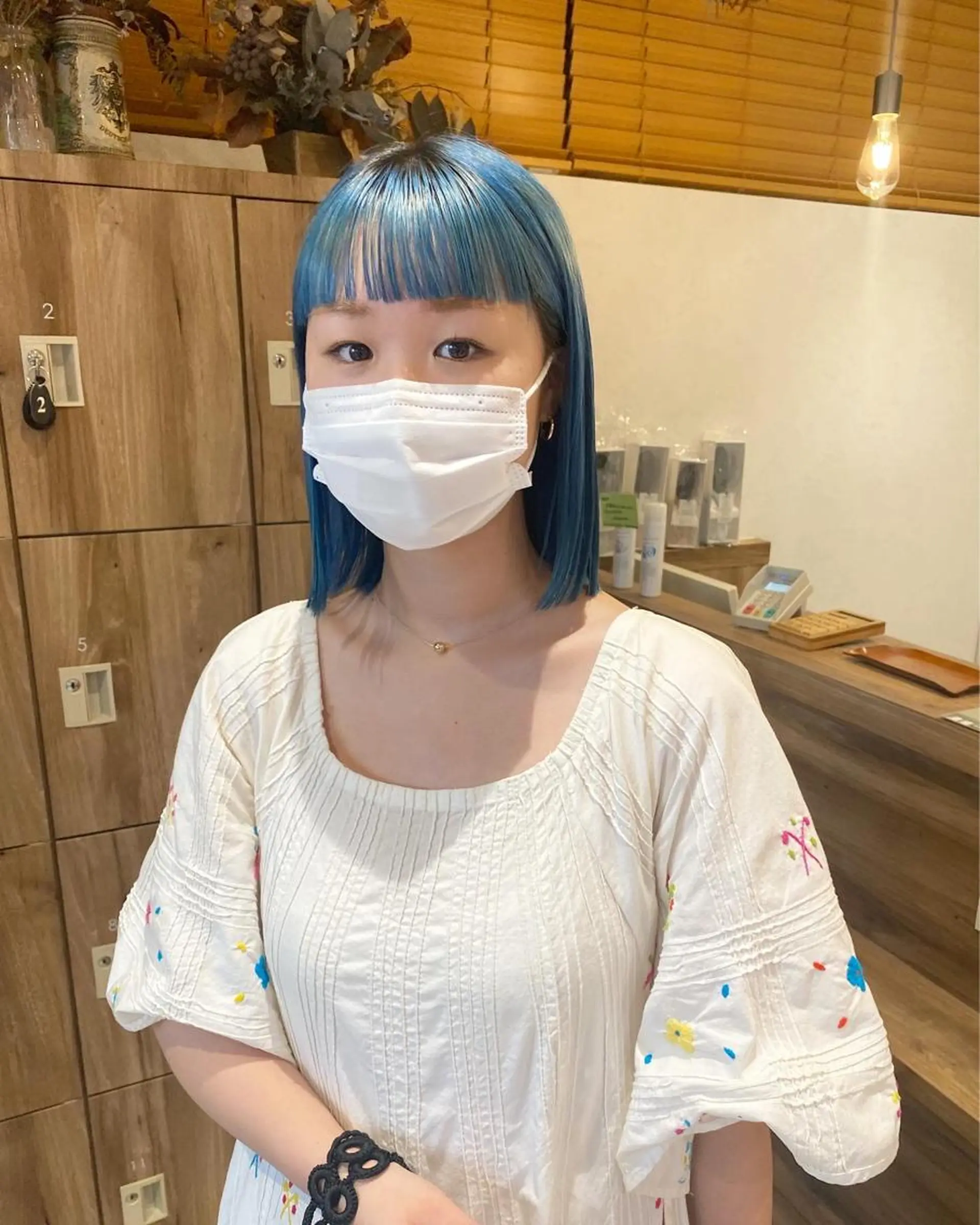 ミディアム カラー ヘアアレンジ ハイトーンカラー オン眉 ヘアカラー トリートメント ヘッドスパ パーマ指名No1 /namiのヘアスタイル