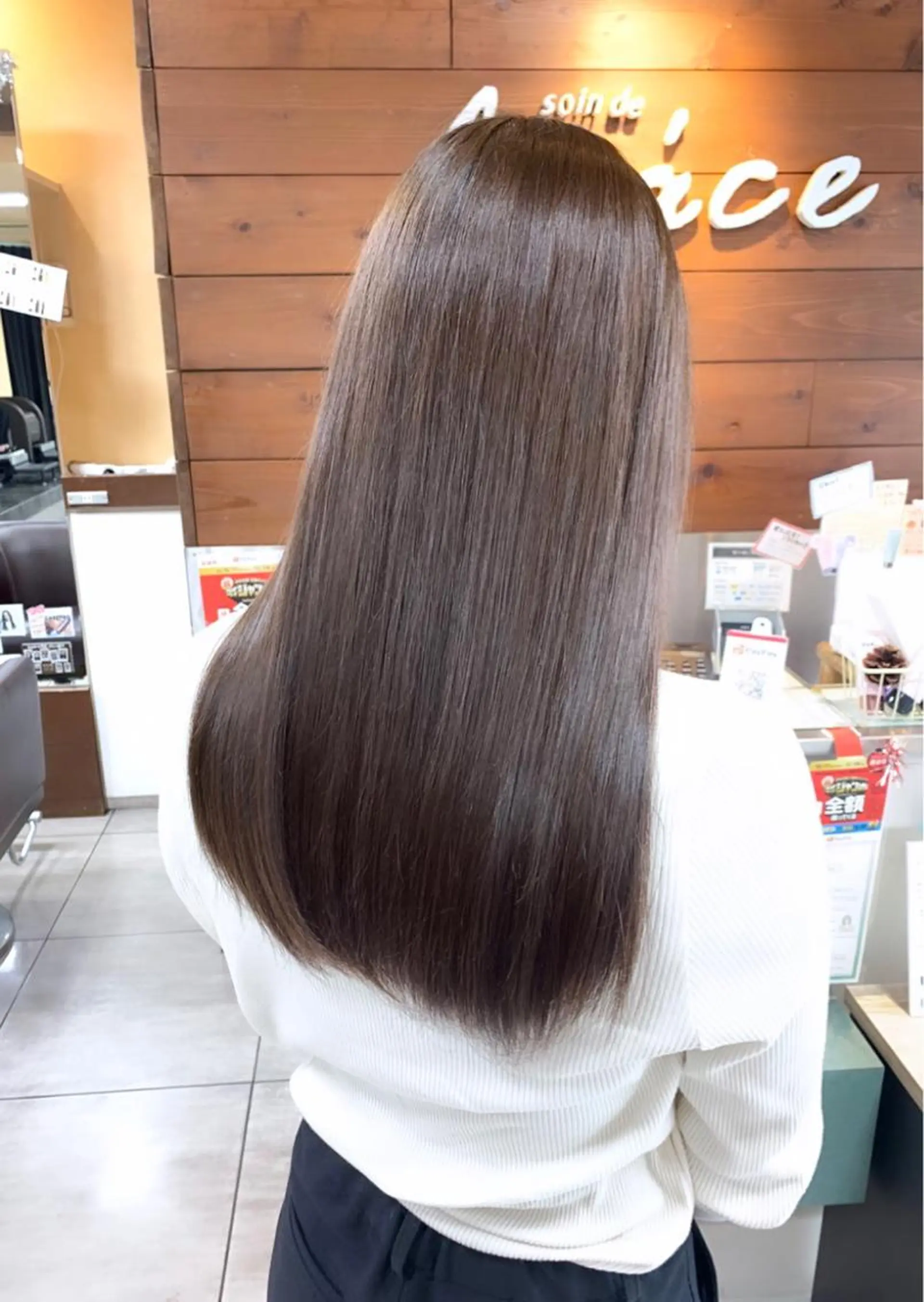 ロング カット ヘアカラー 🫧艶髪カラー🫧 森本くるみのヘアスタイル