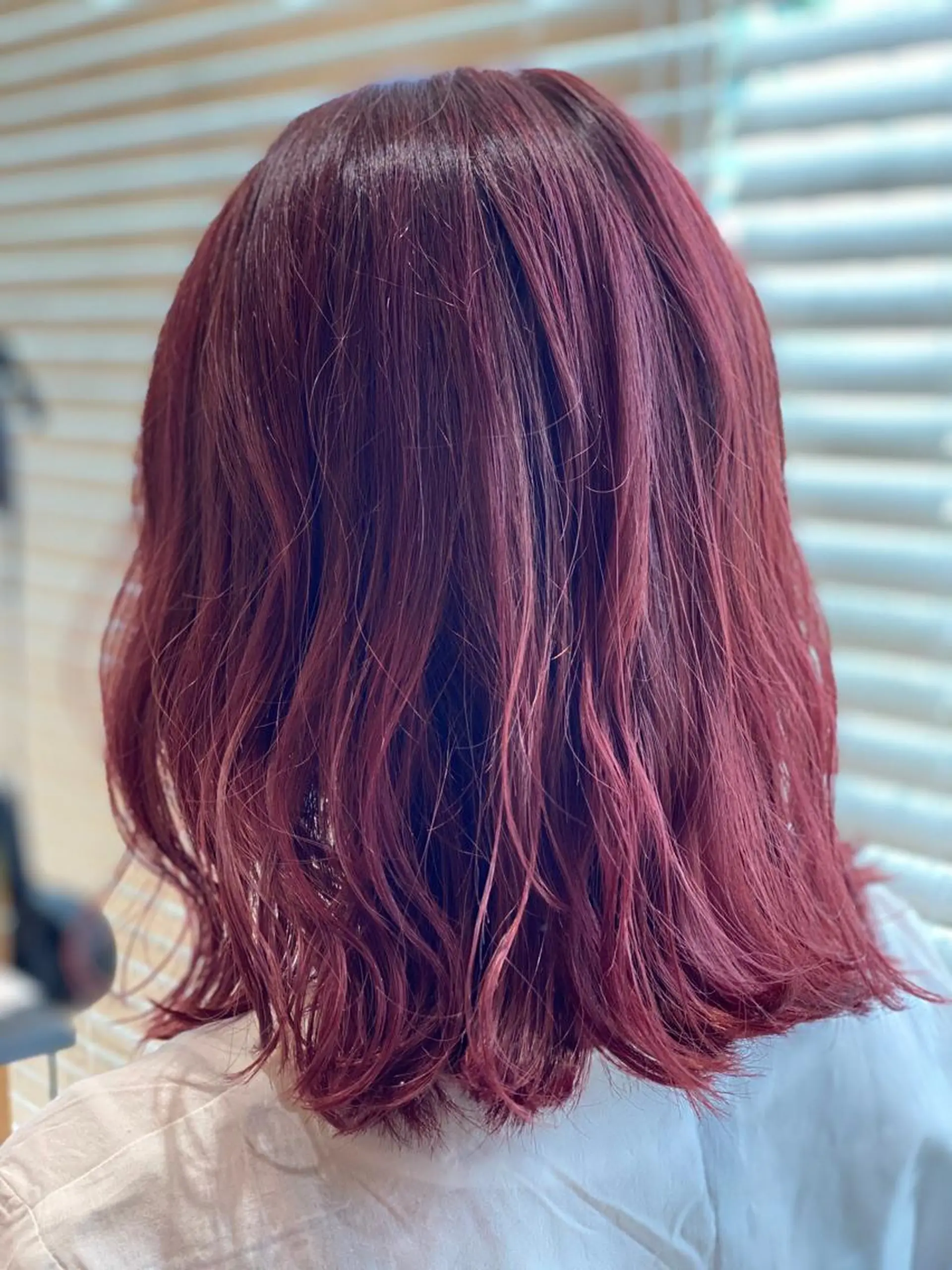 セミロング カラー 関口 友行のヘアスタイル